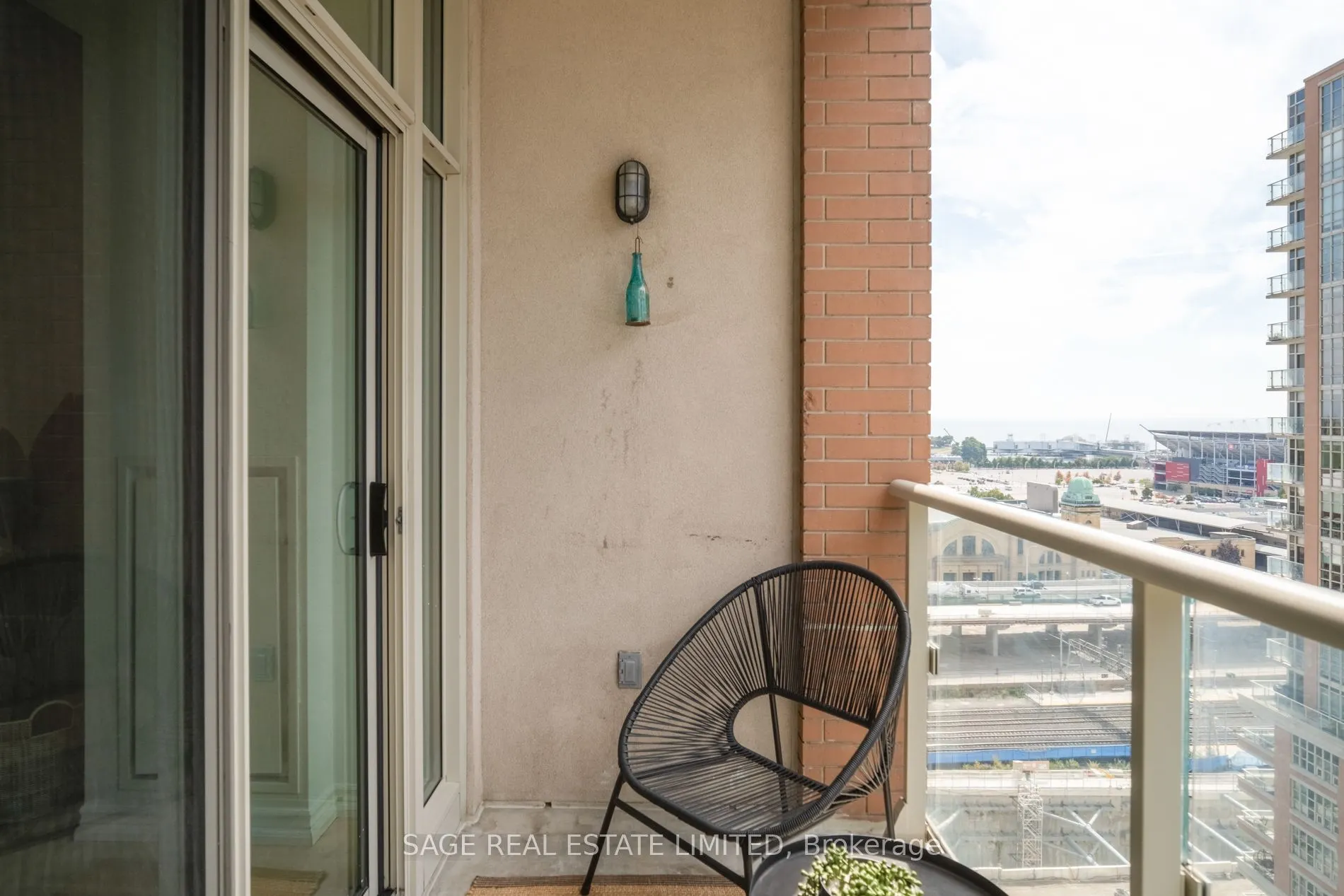 75 East Liberty Street, #1711
