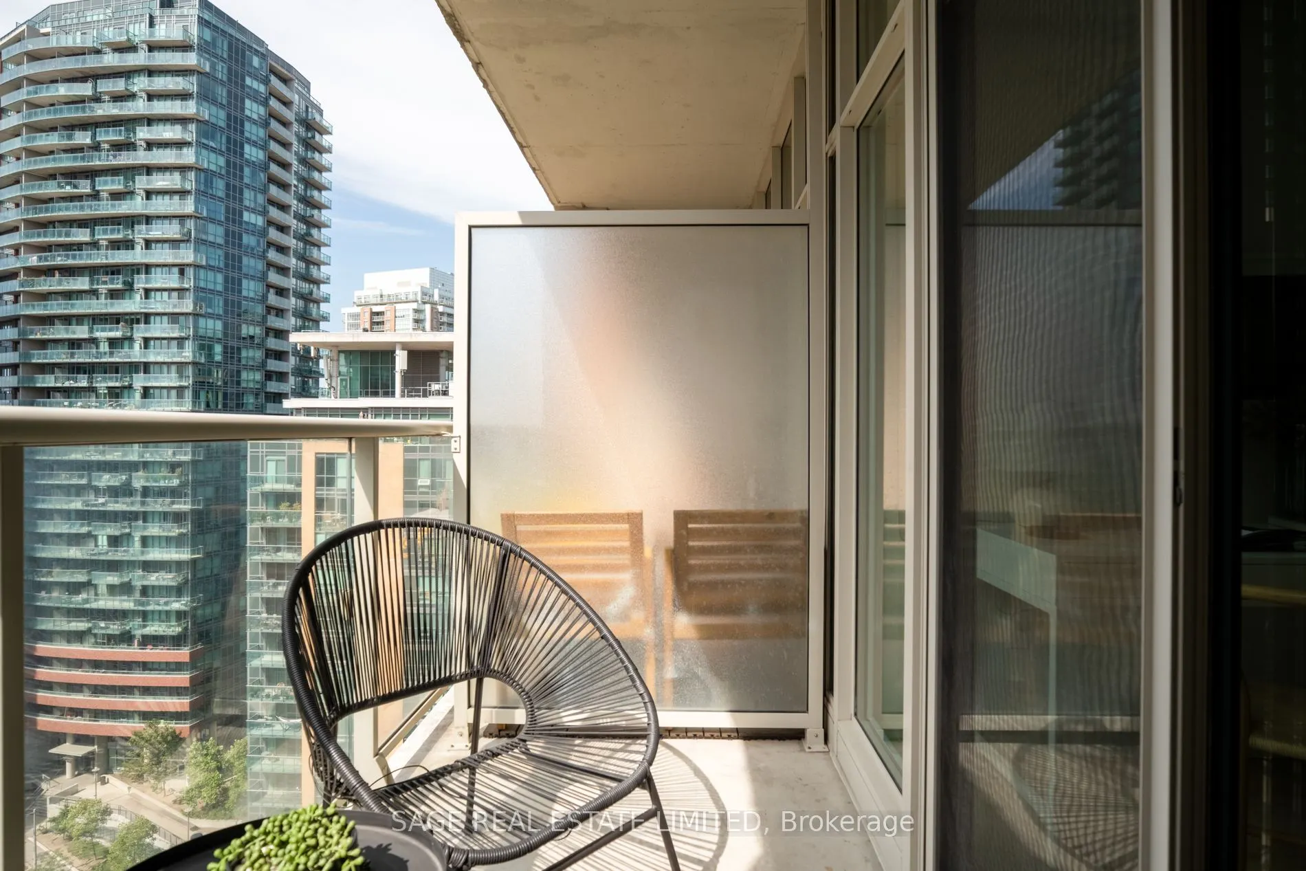 75 East Liberty Street, #1711