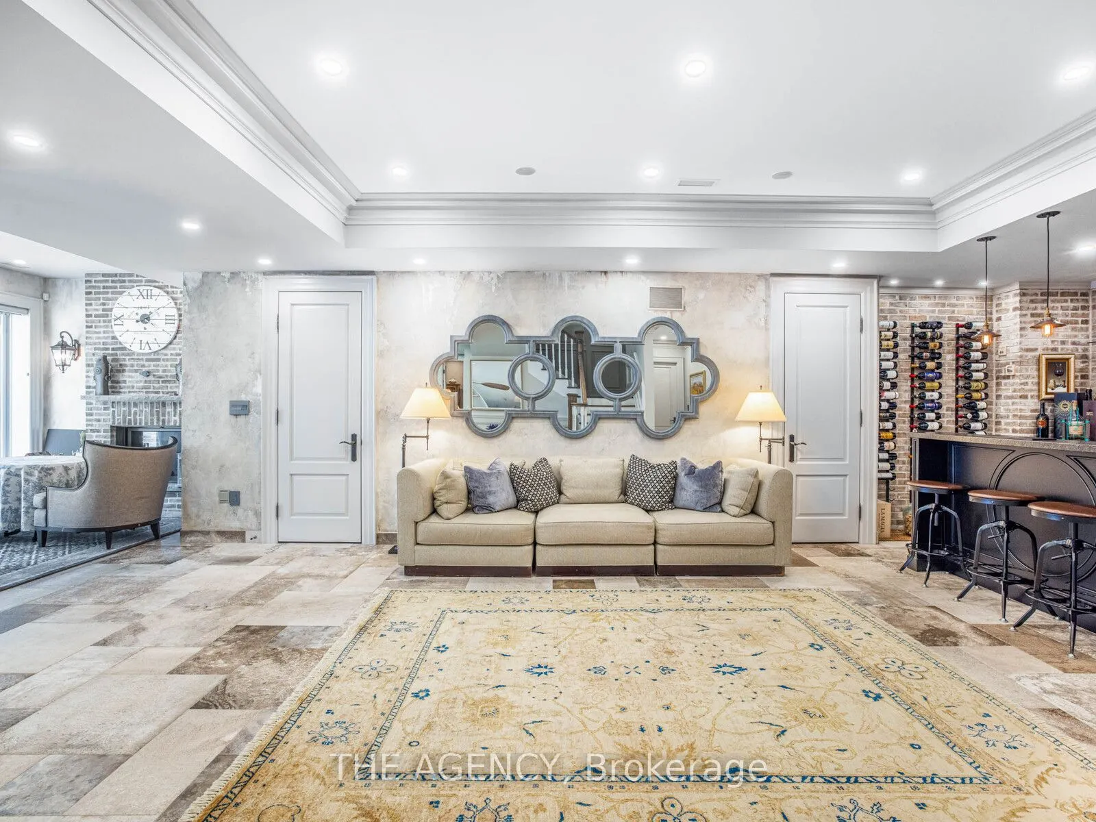 1 Suncrest Drive