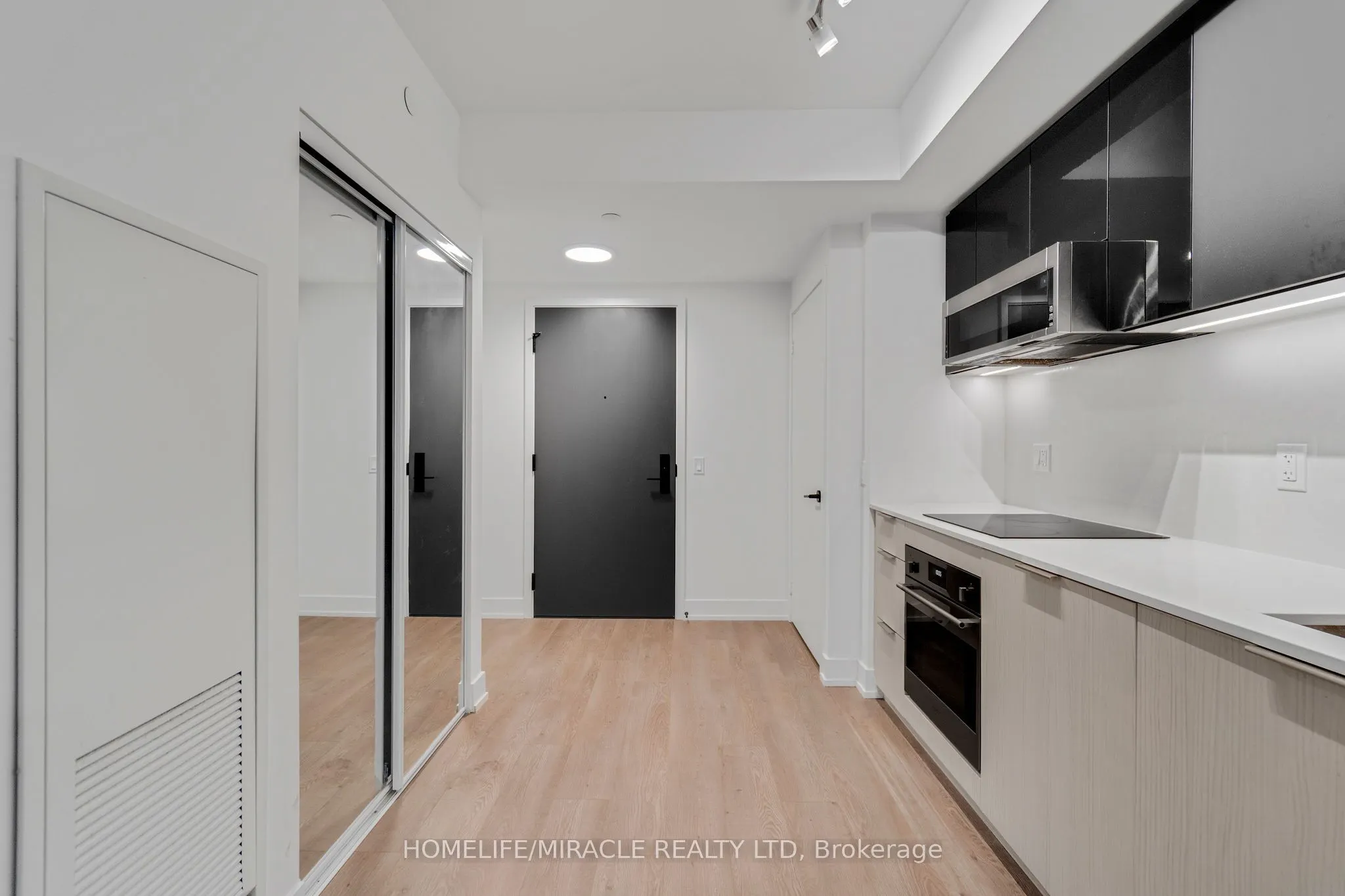 308 Jarvis Street, #421