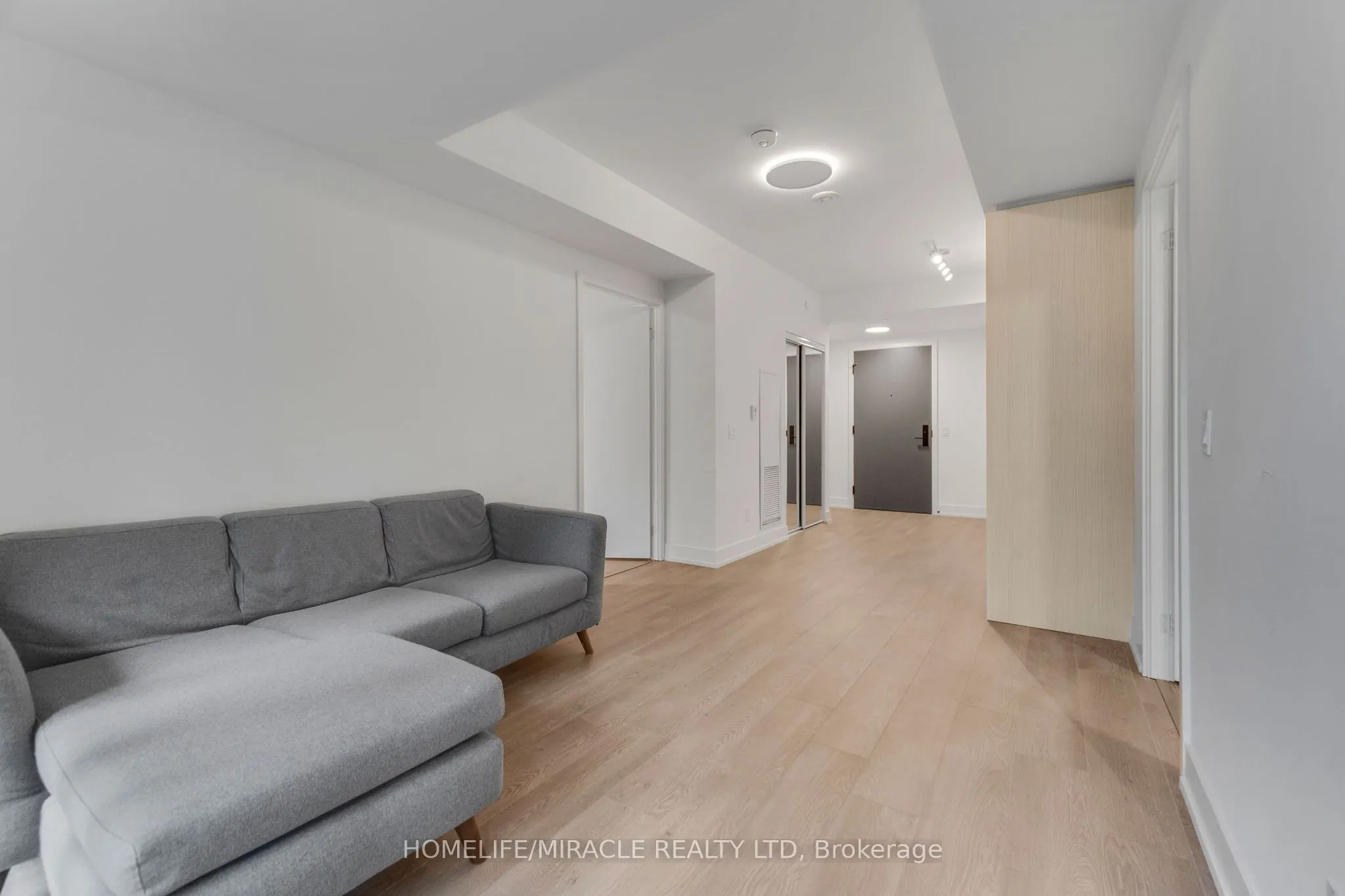 308 Jarvis Street, #421