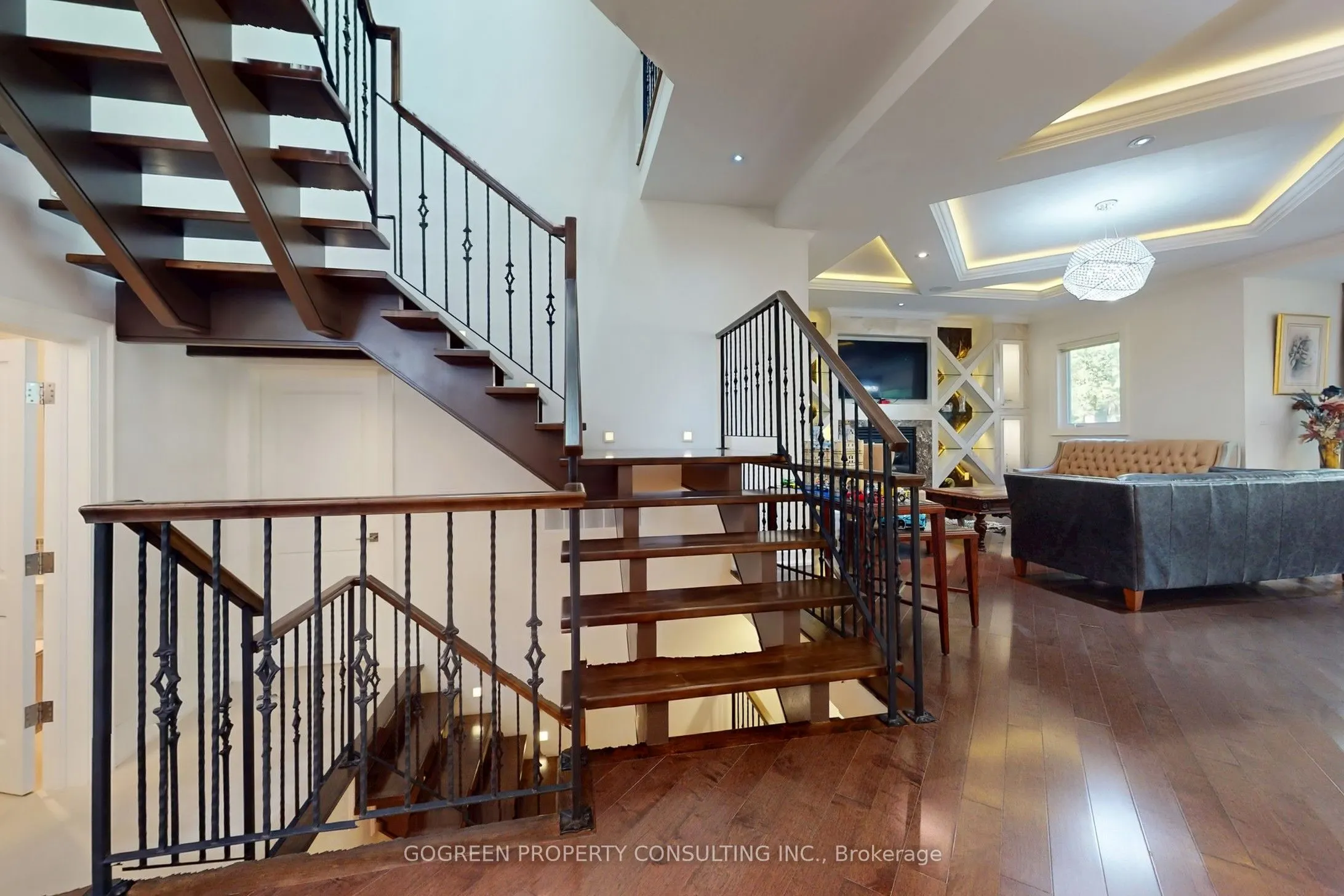 11 Elmview Avenue