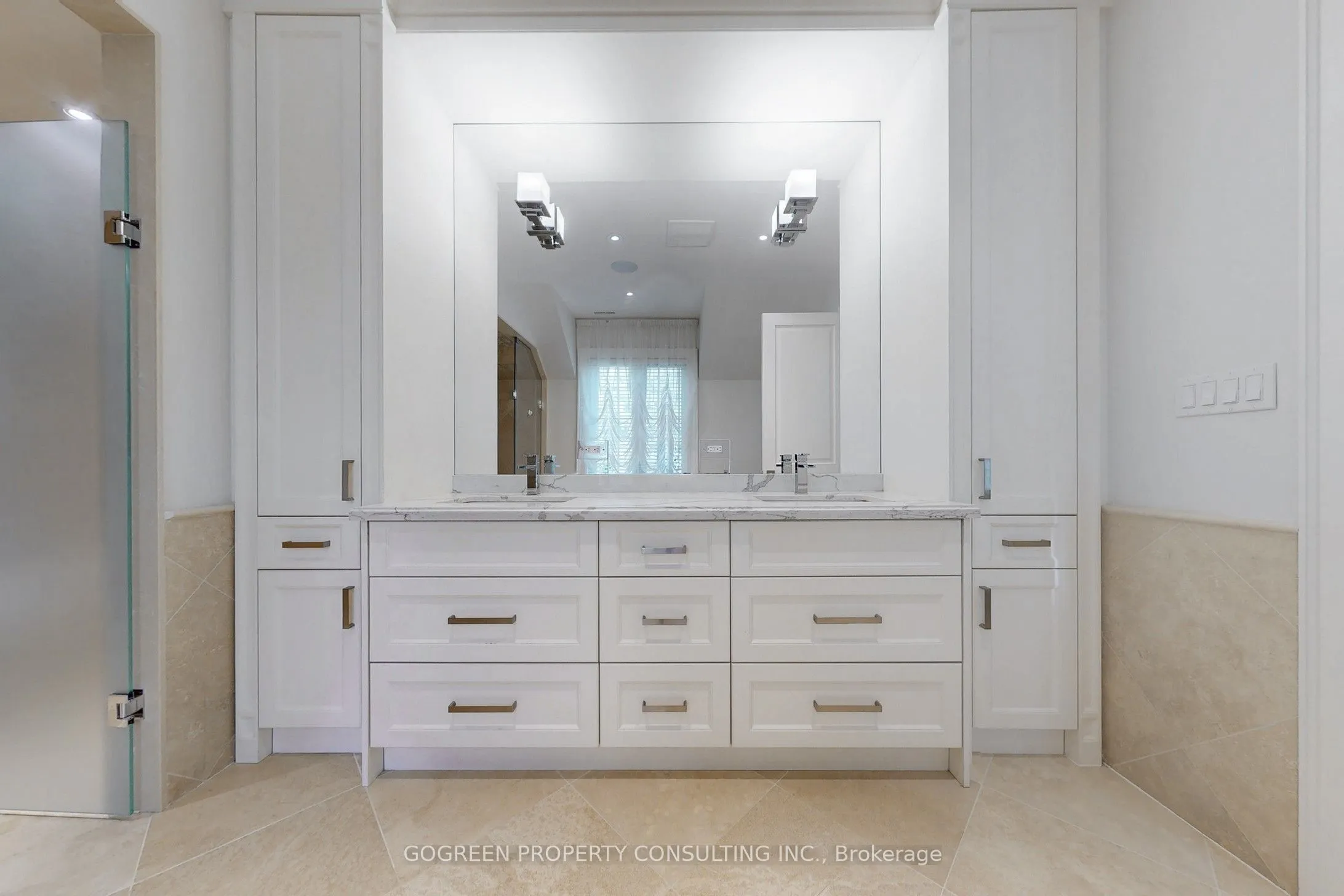 11 Elmview Avenue