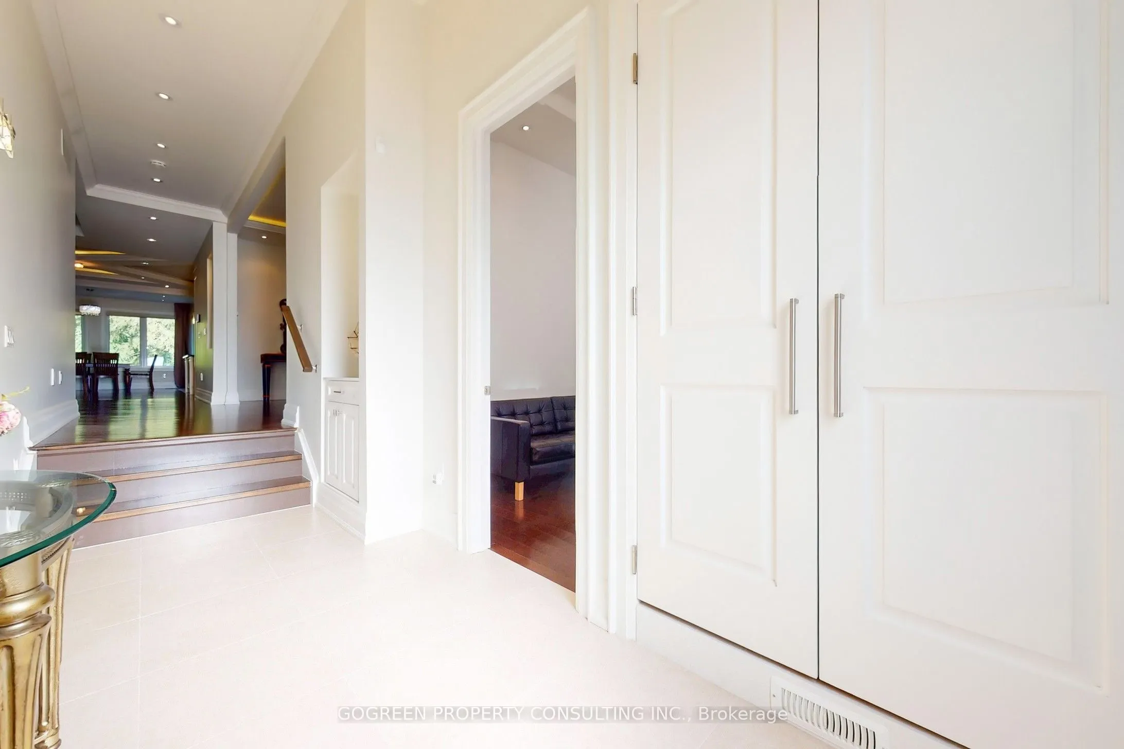 11 Elmview Avenue