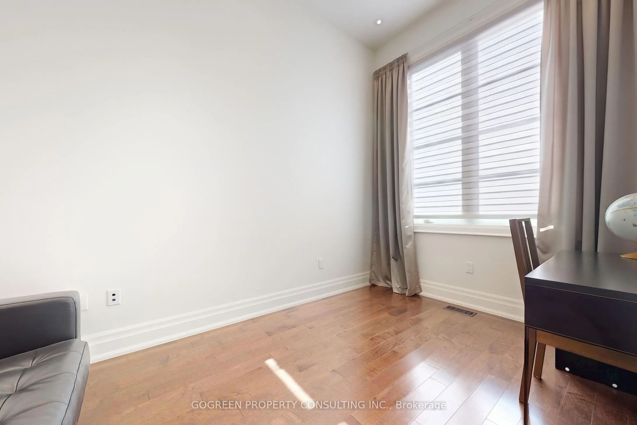 11 Elmview Avenue