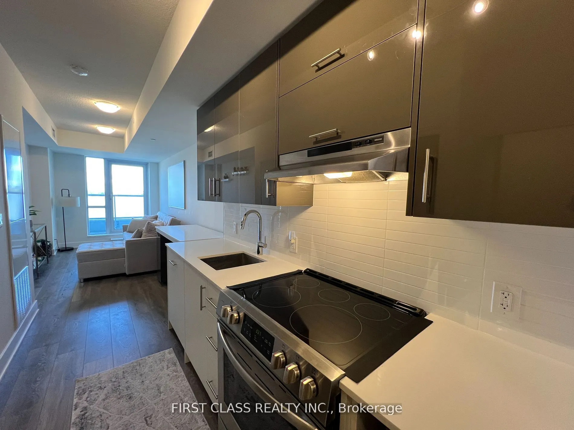 188 Fairview Mall Drive, #621