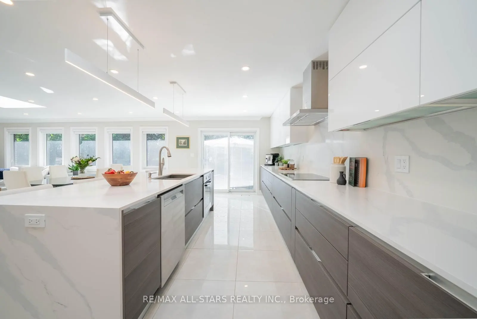 28 Cobblestone Drive