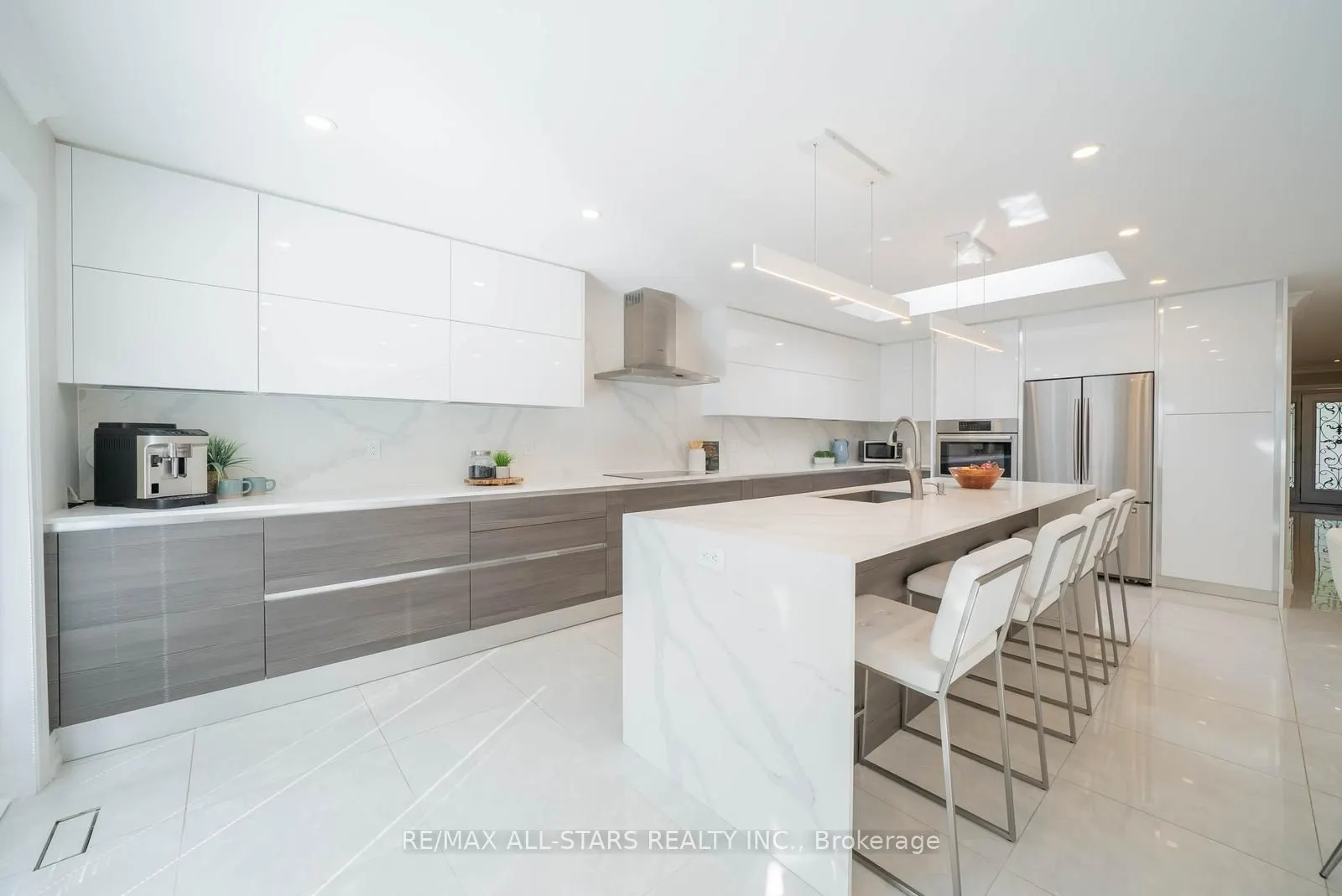 28 Cobblestone Drive