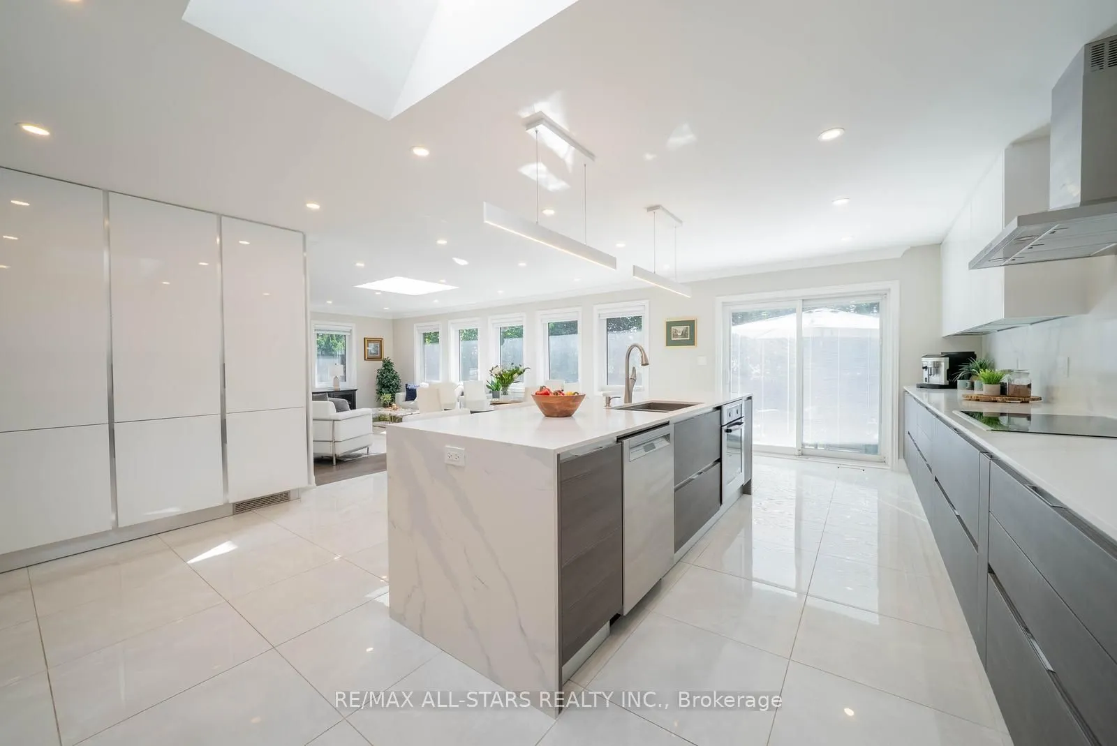 28 Cobblestone Drive