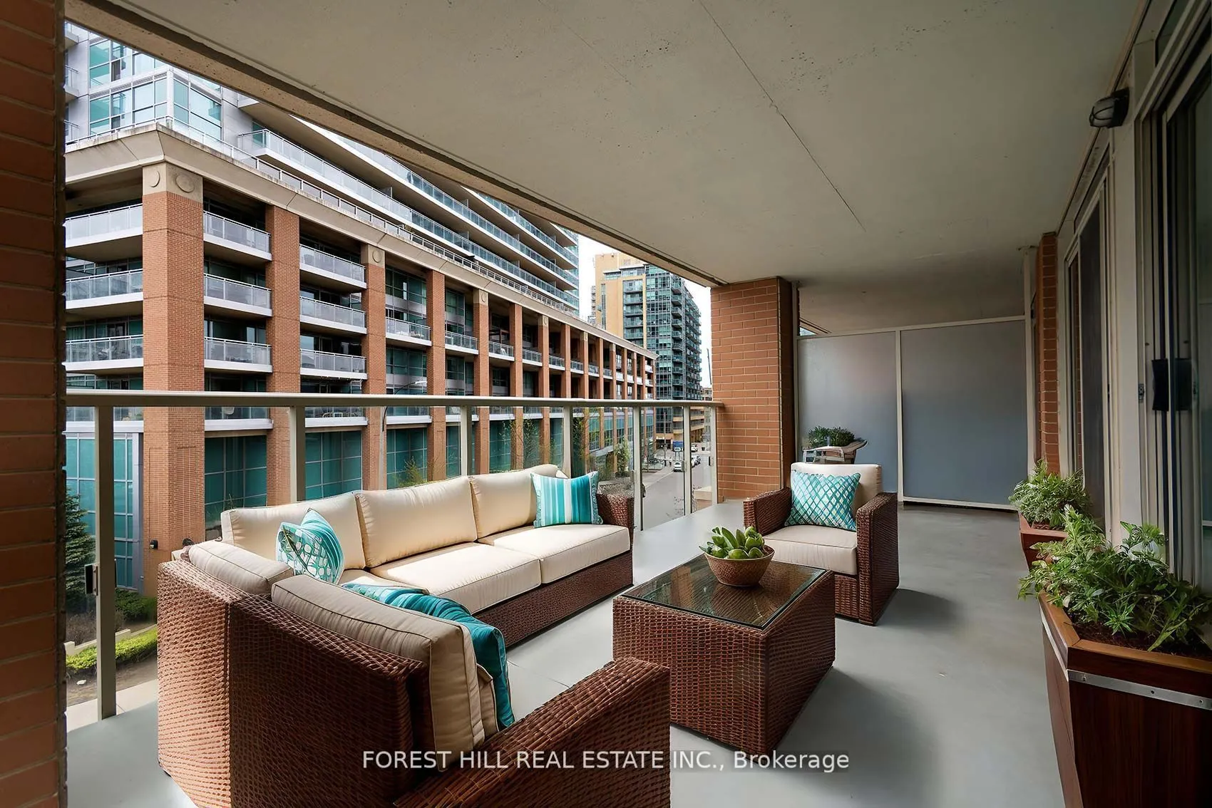 125 Western Battery Road, #303