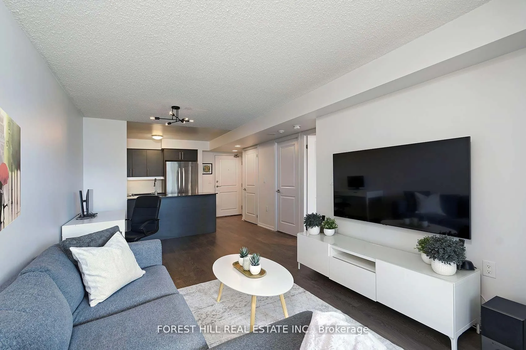 125 Western Battery Road, #303