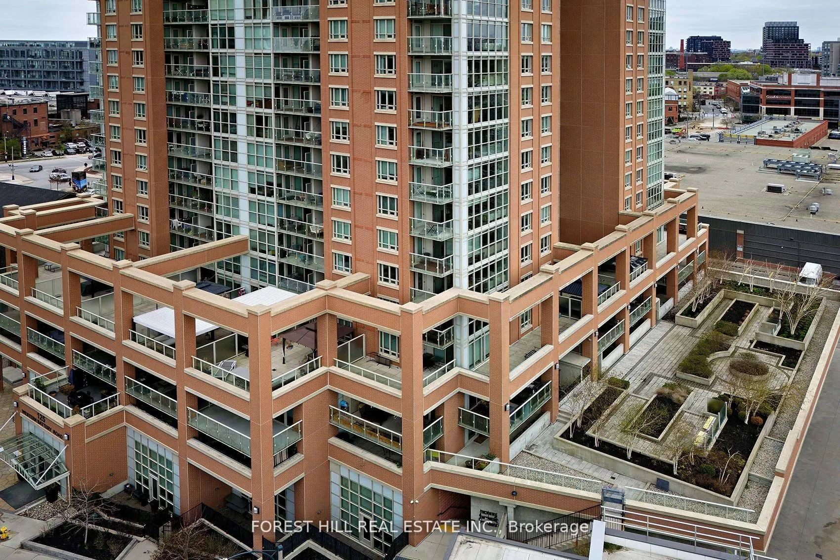 125 Western Battery Road, #303