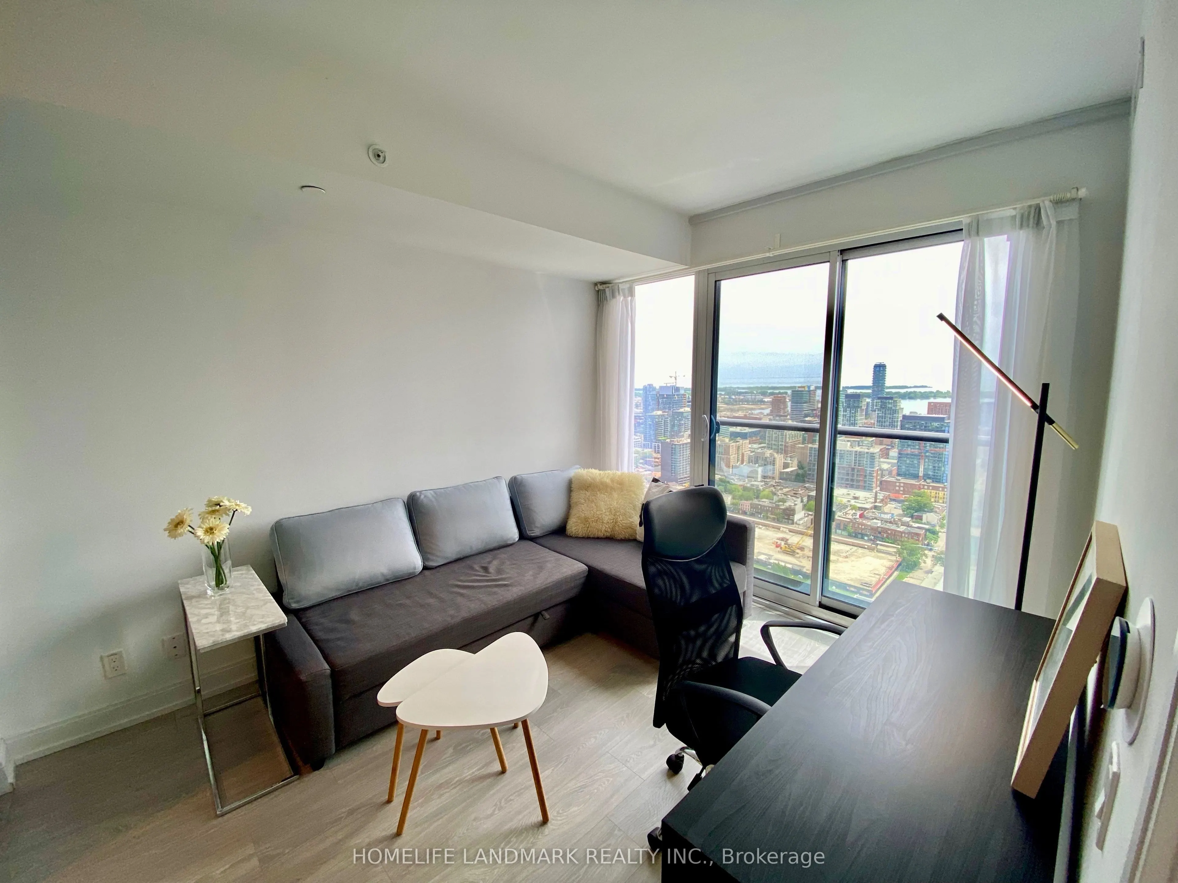 181 Dundas Street E, #4206