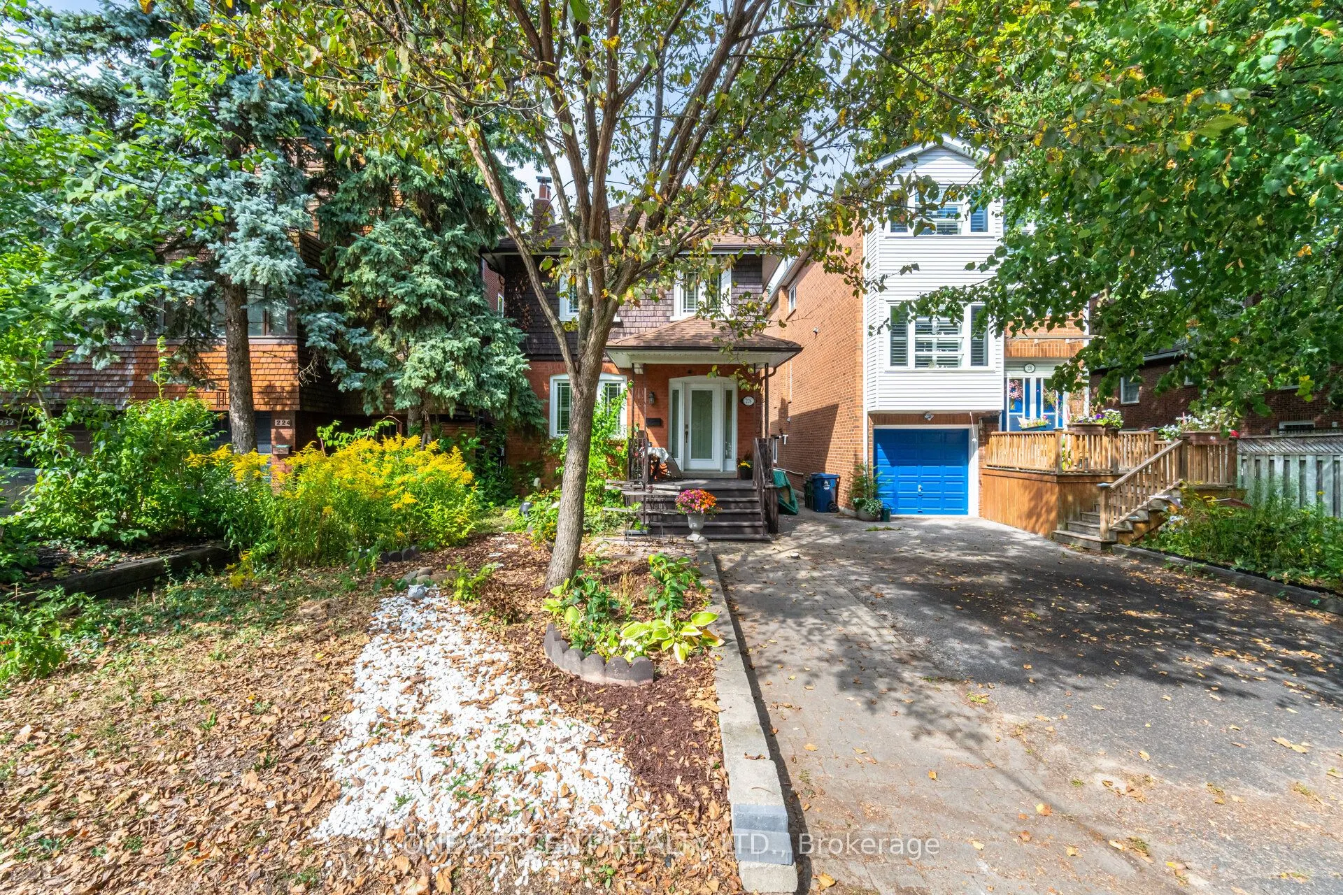 226 Broadway Avenue