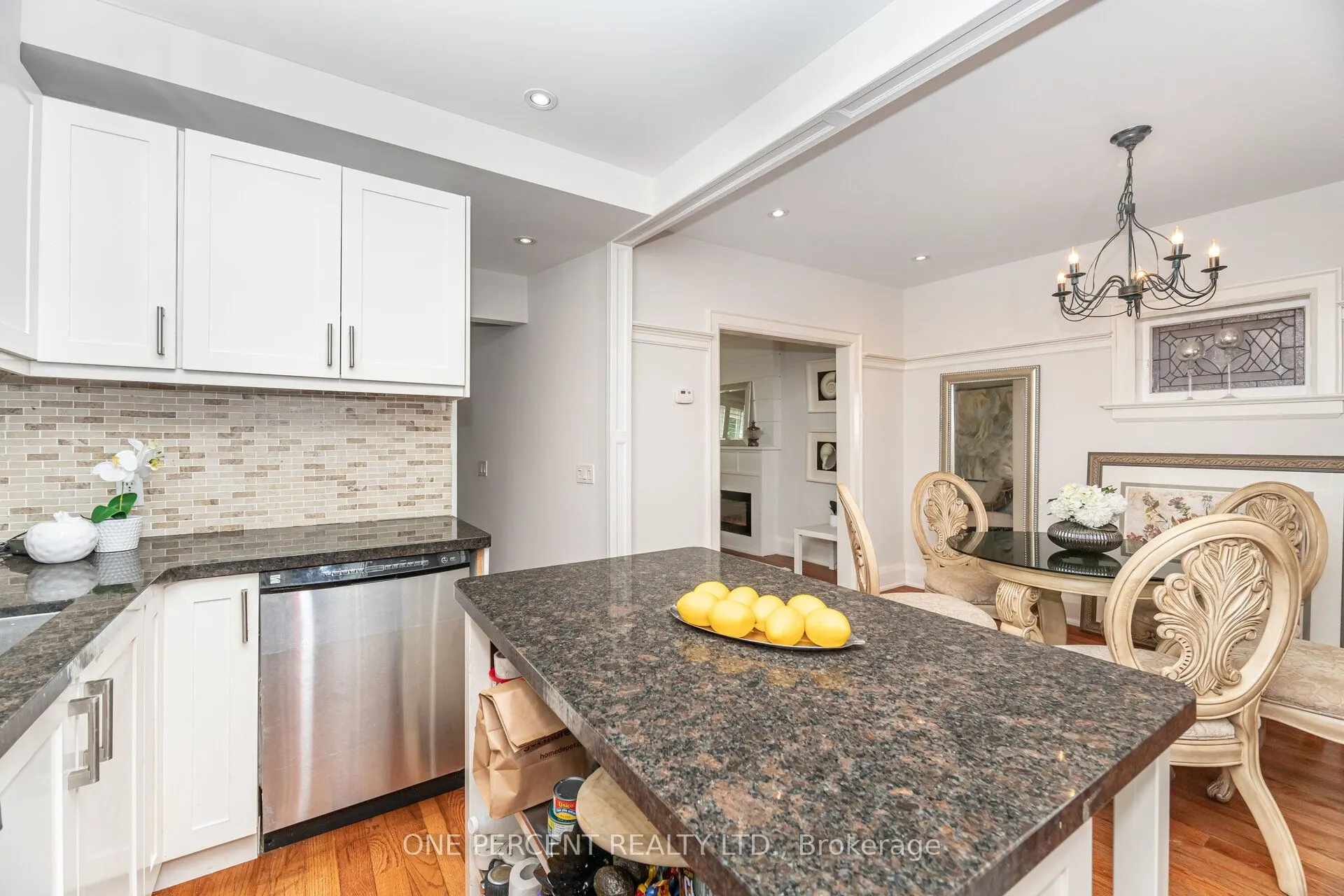 226 Broadway Avenue