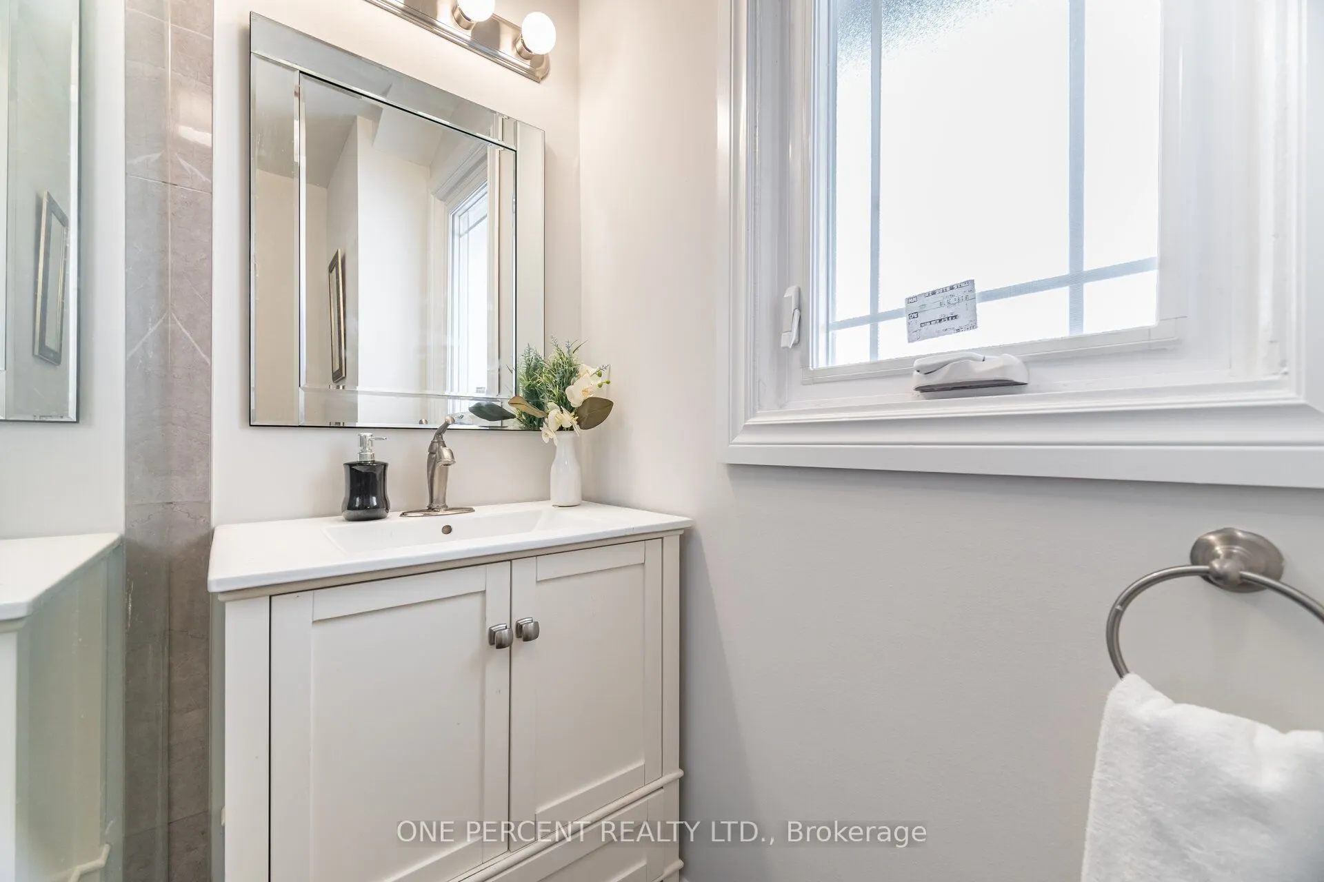 226 Broadway Avenue
