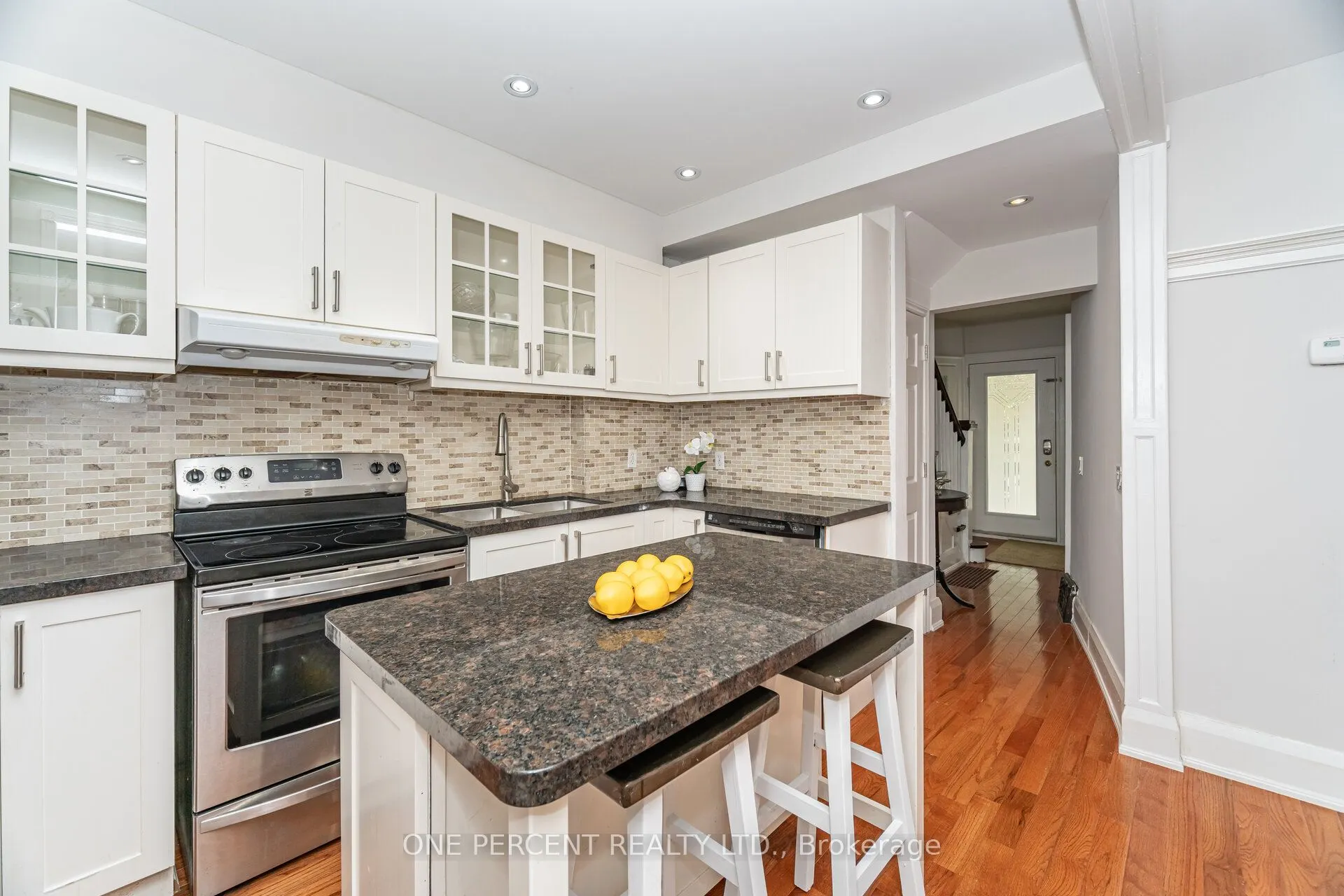 226 Broadway Avenue