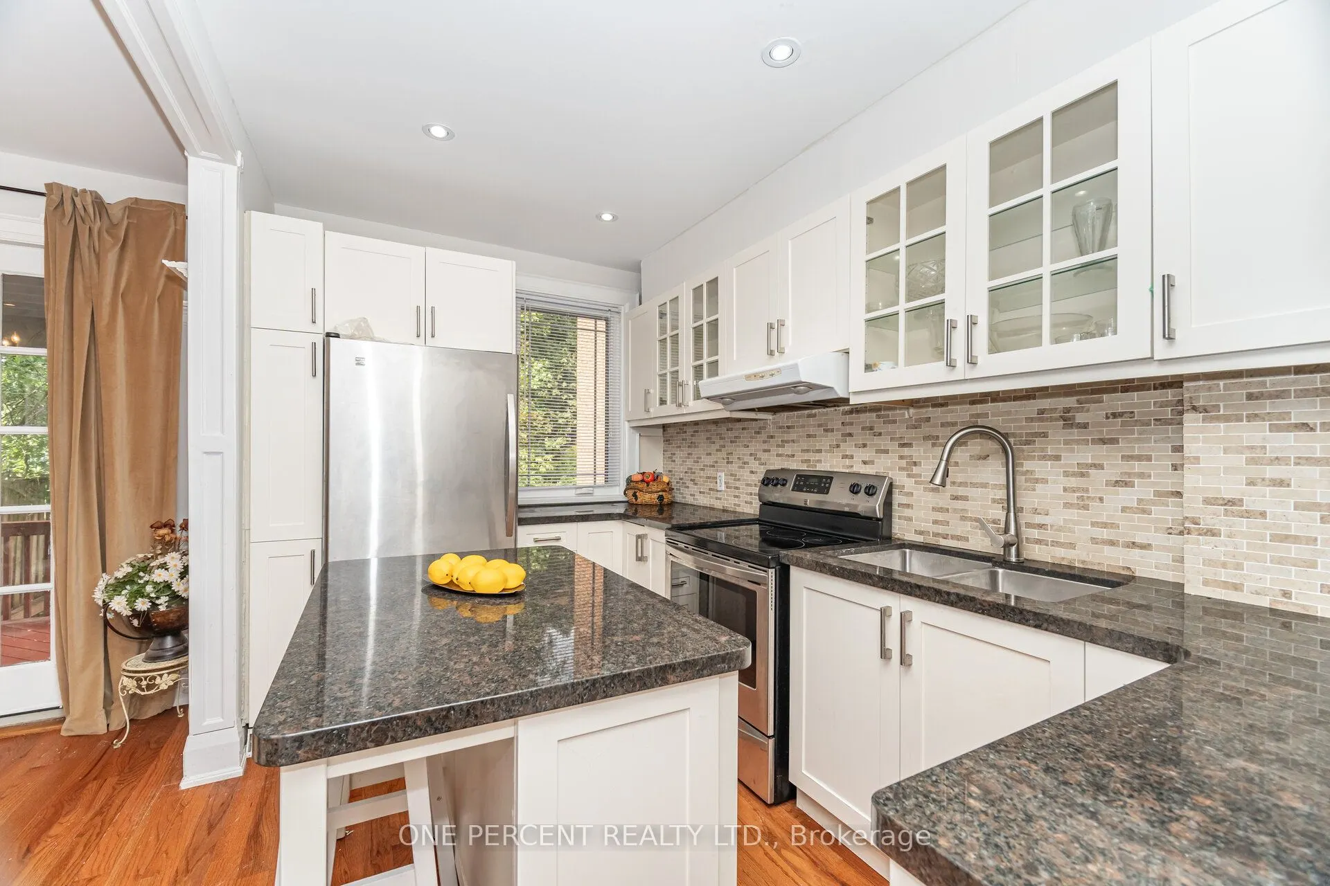 226 Broadway Avenue