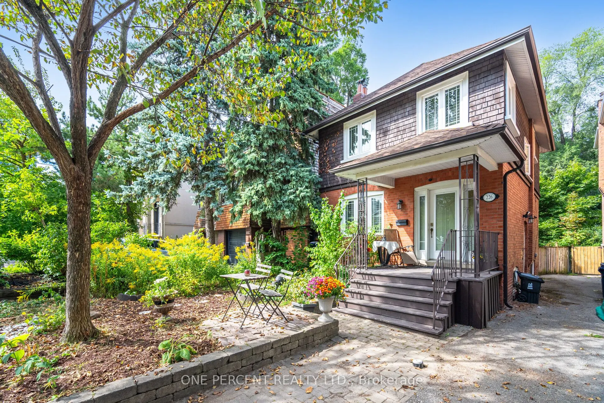 226 Broadway Avenue
