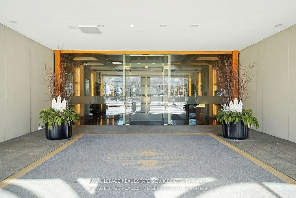 480 Queens Quay W, #601