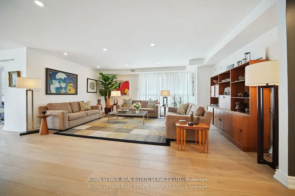 480 Queens Quay W, #601