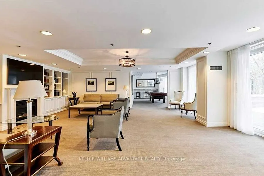 20 Scrivener Square, #802