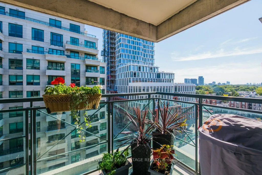 20 Scrivener Square, #802