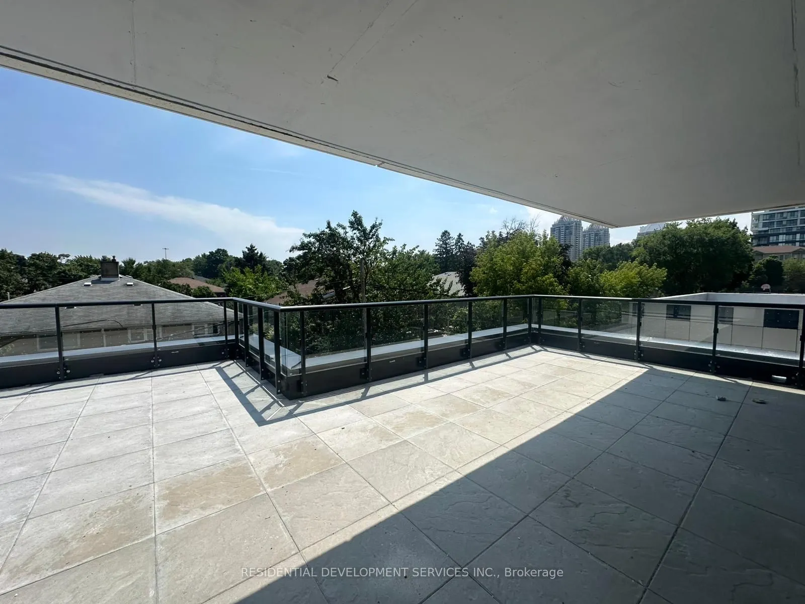 699 Sheppard Avenue E, #208