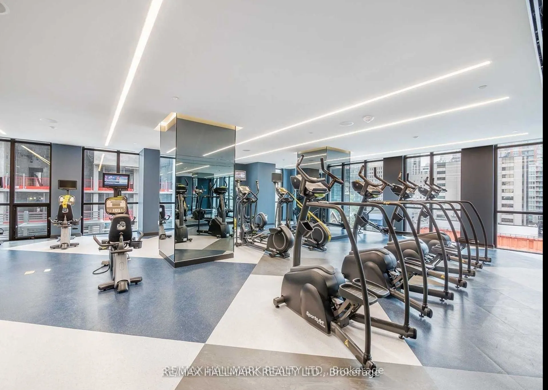 1 Yorkville Avenue, #3708