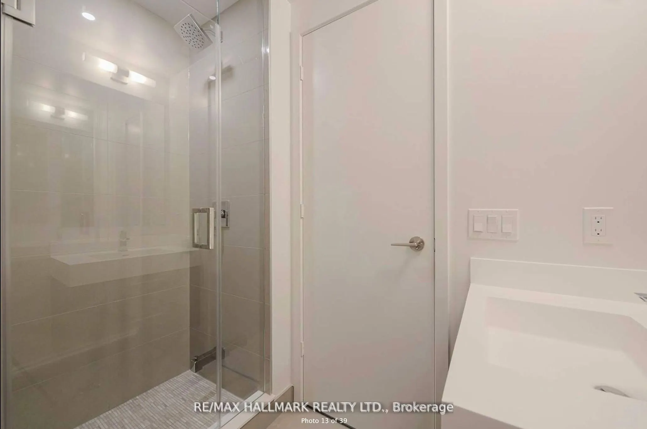 1 Yorkville Avenue, #3708