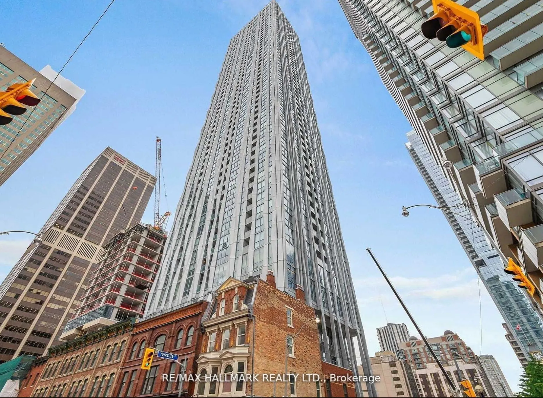1 Yorkville Avenue, #3708