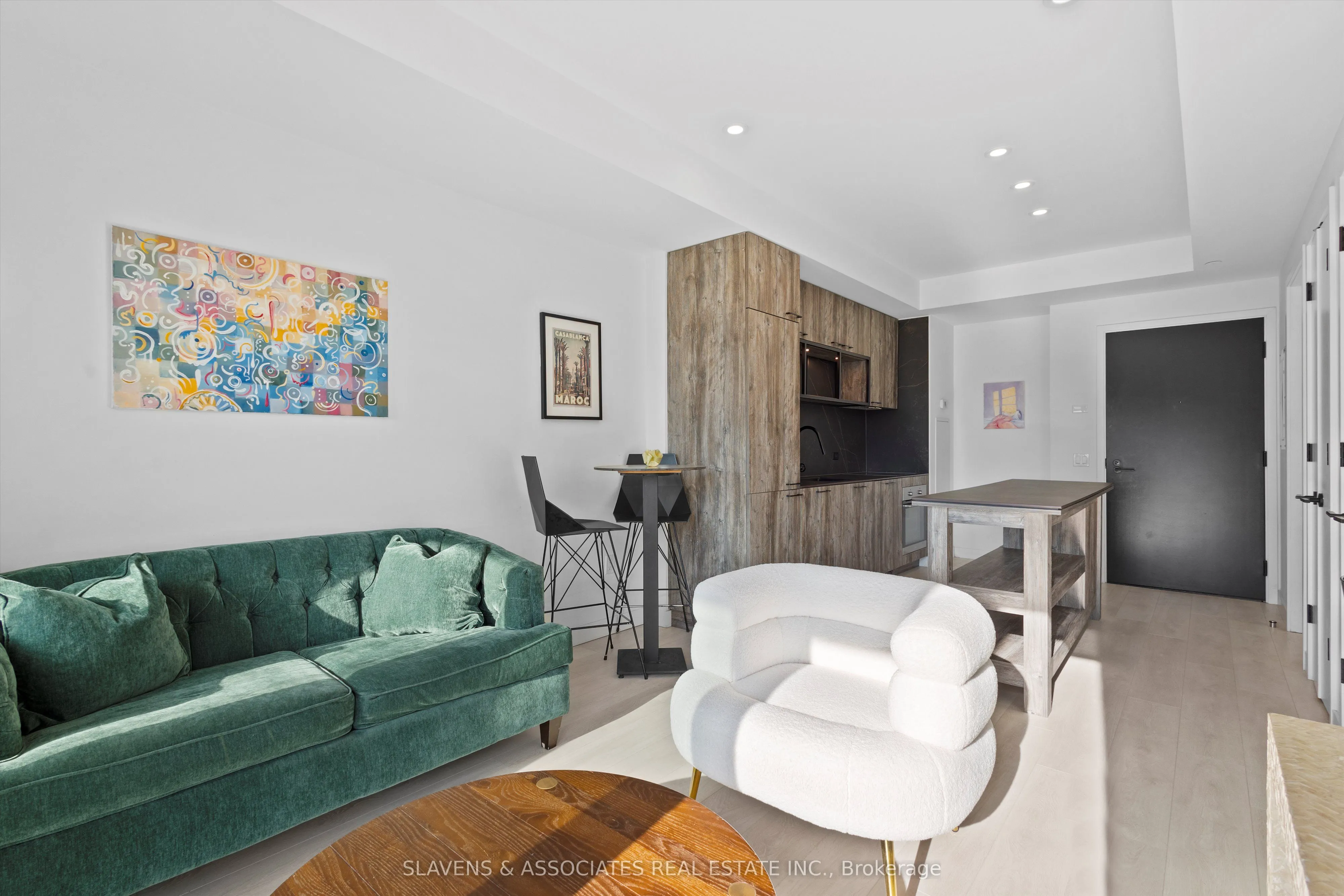 505 Richmond Street W, #507