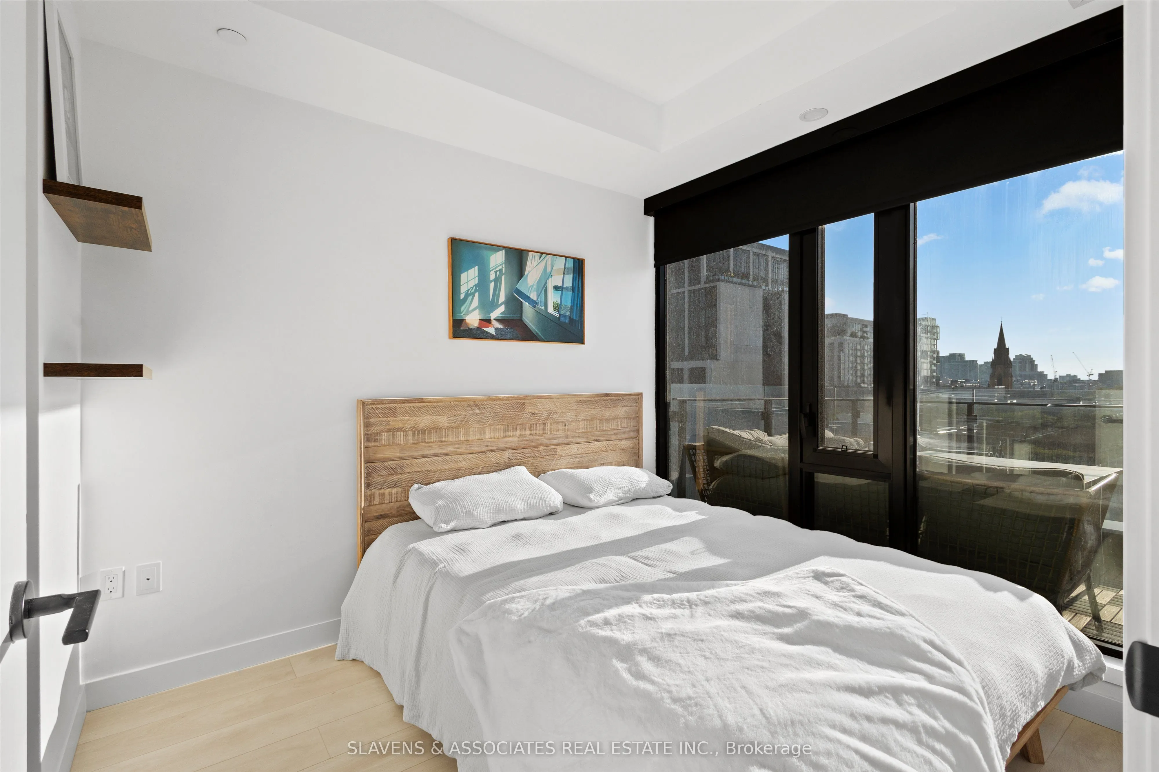 505 Richmond Street W, #507