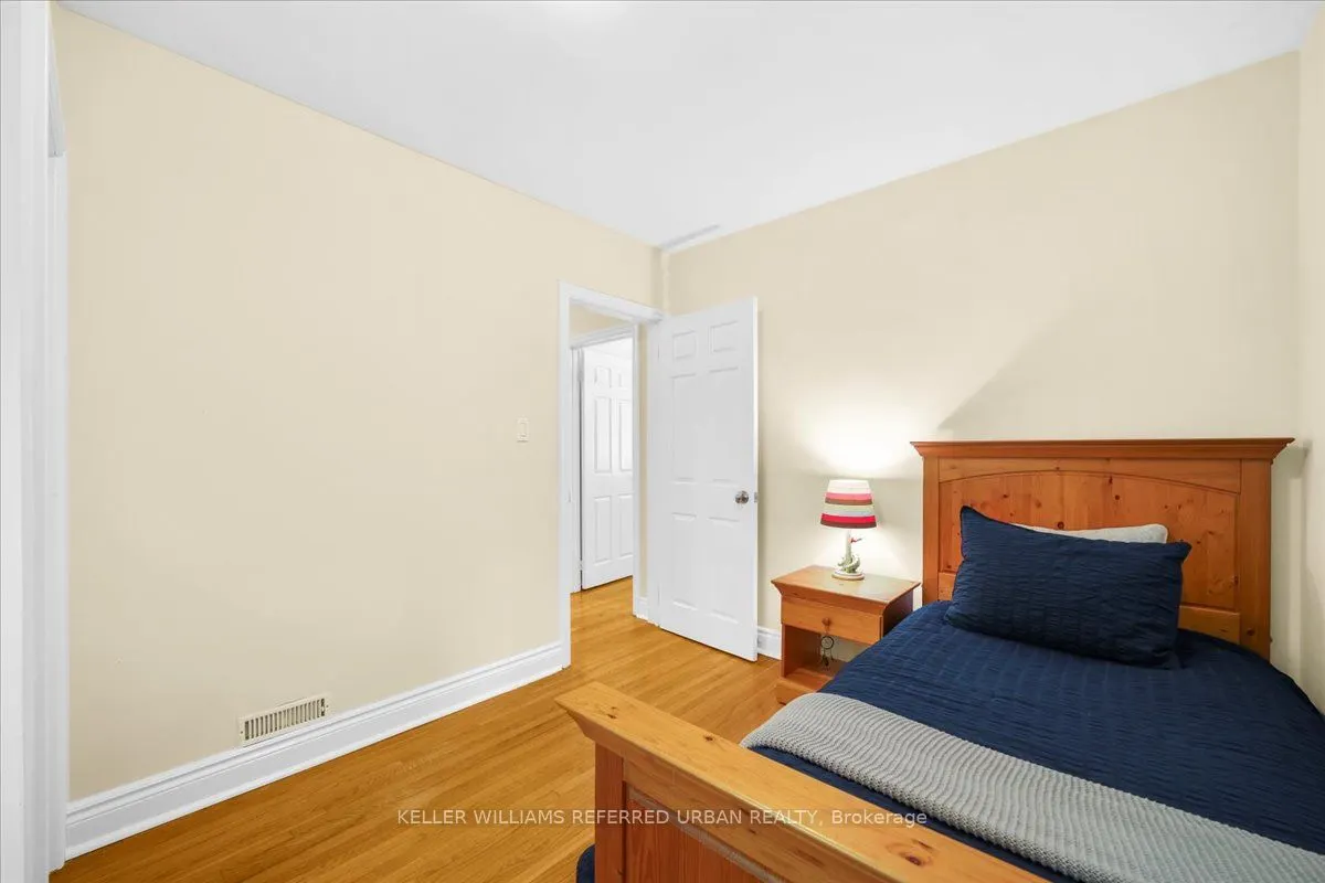 371 Hounslow Avenue