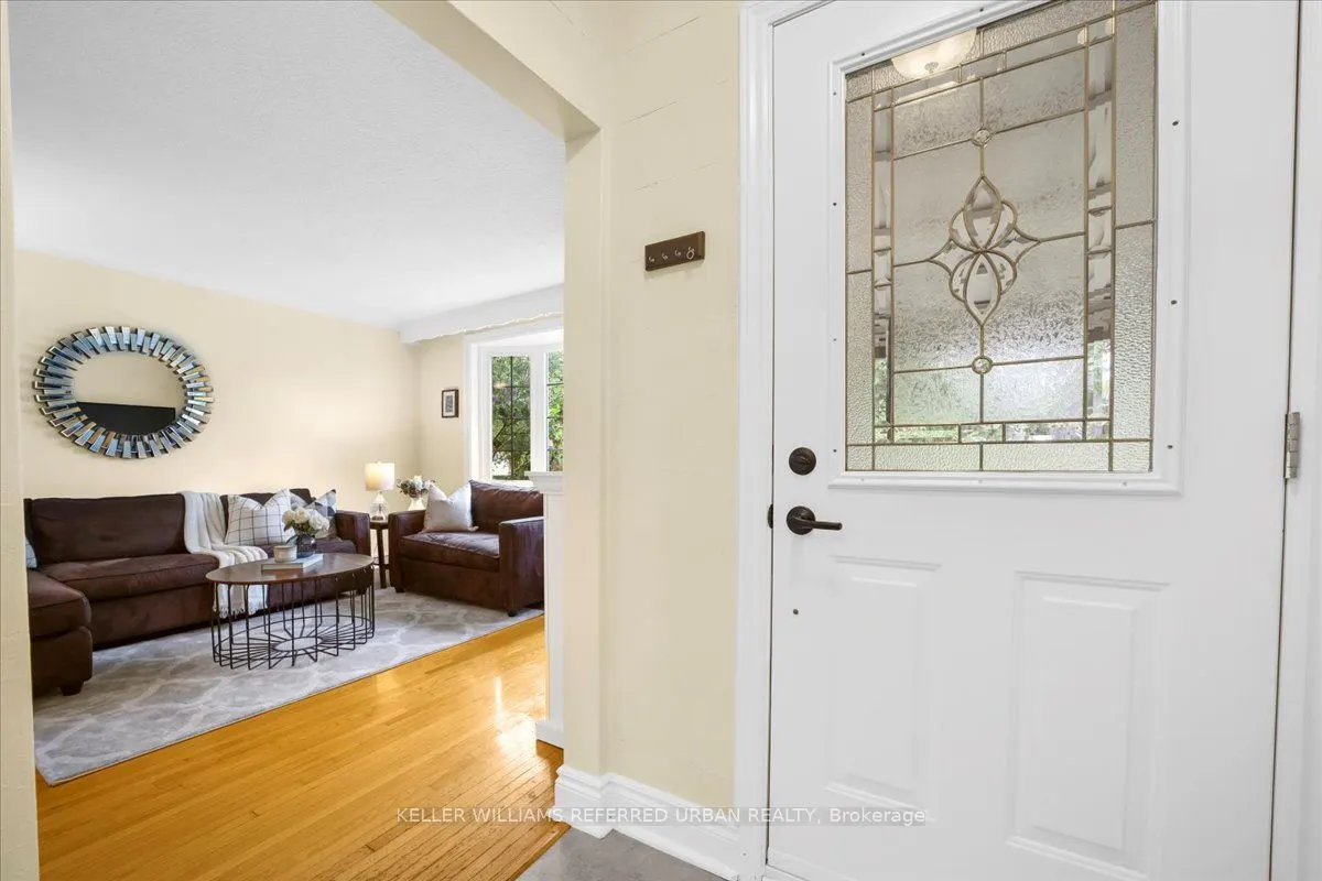371 Hounslow Avenue