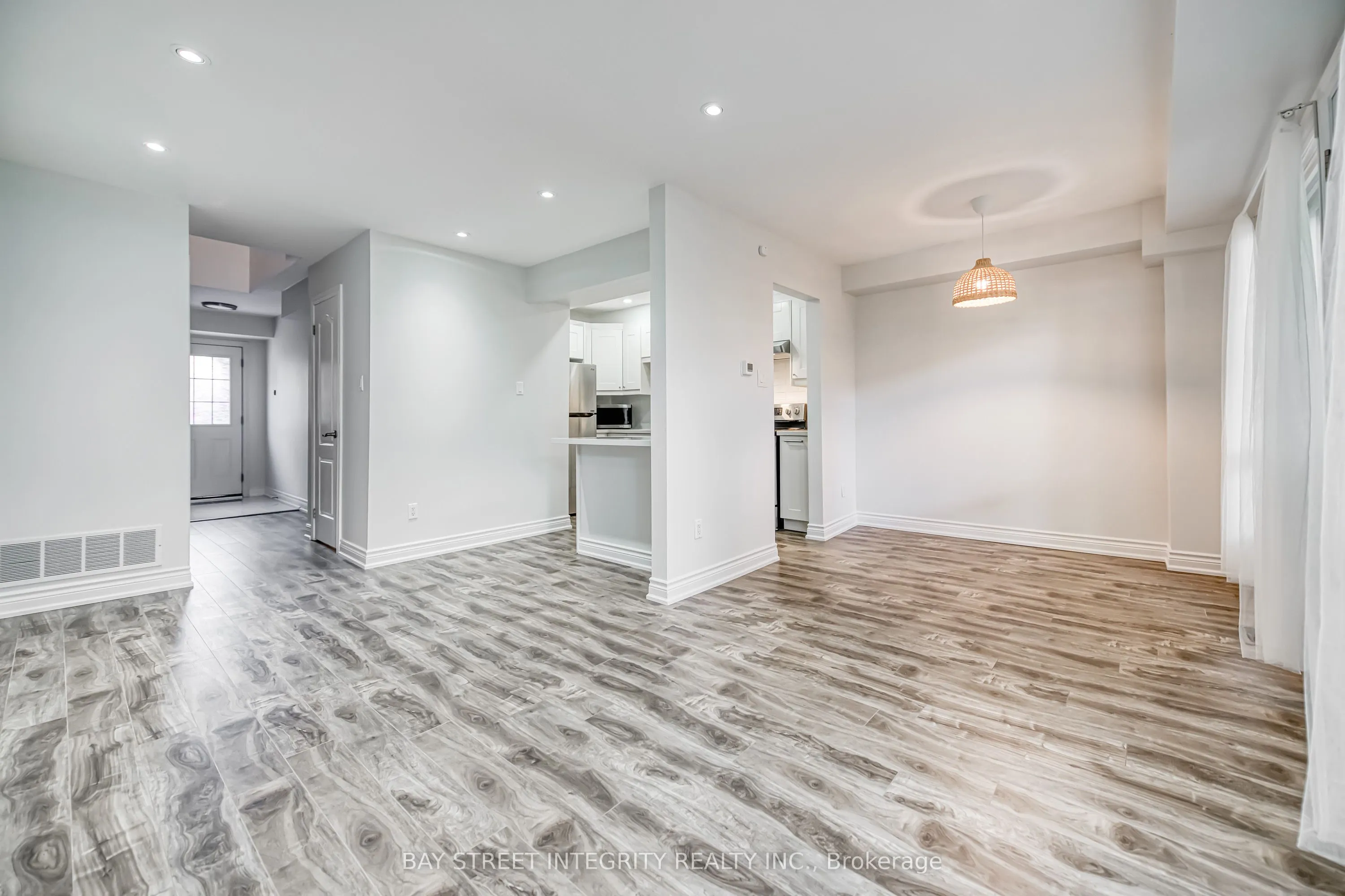 72 Elsa Vine Way, #195