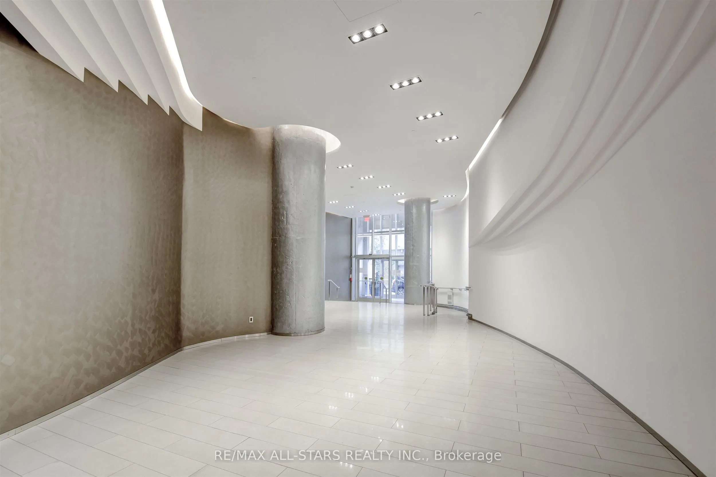 155 Dalhousie Street, #827