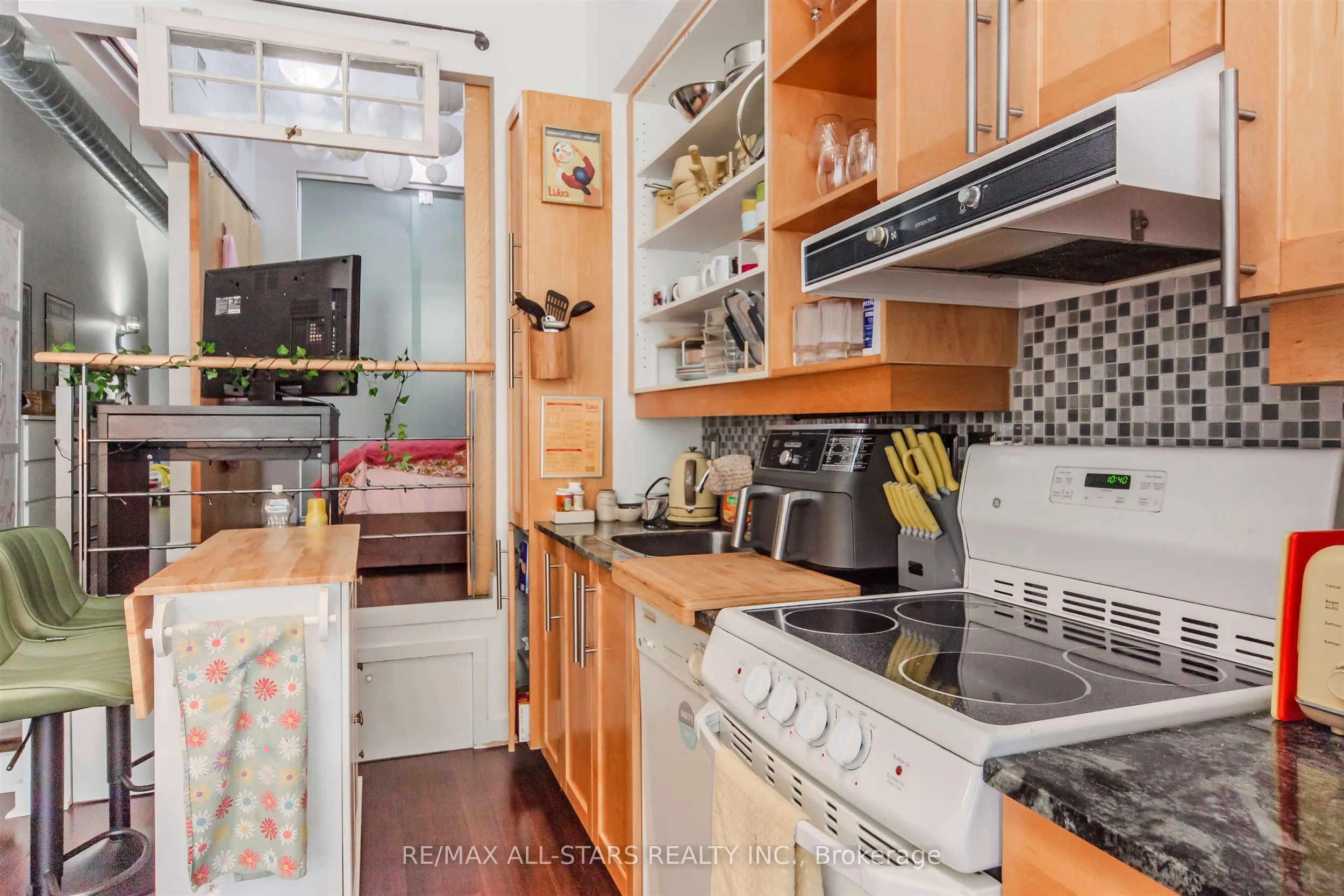155 Dalhousie Street, #827