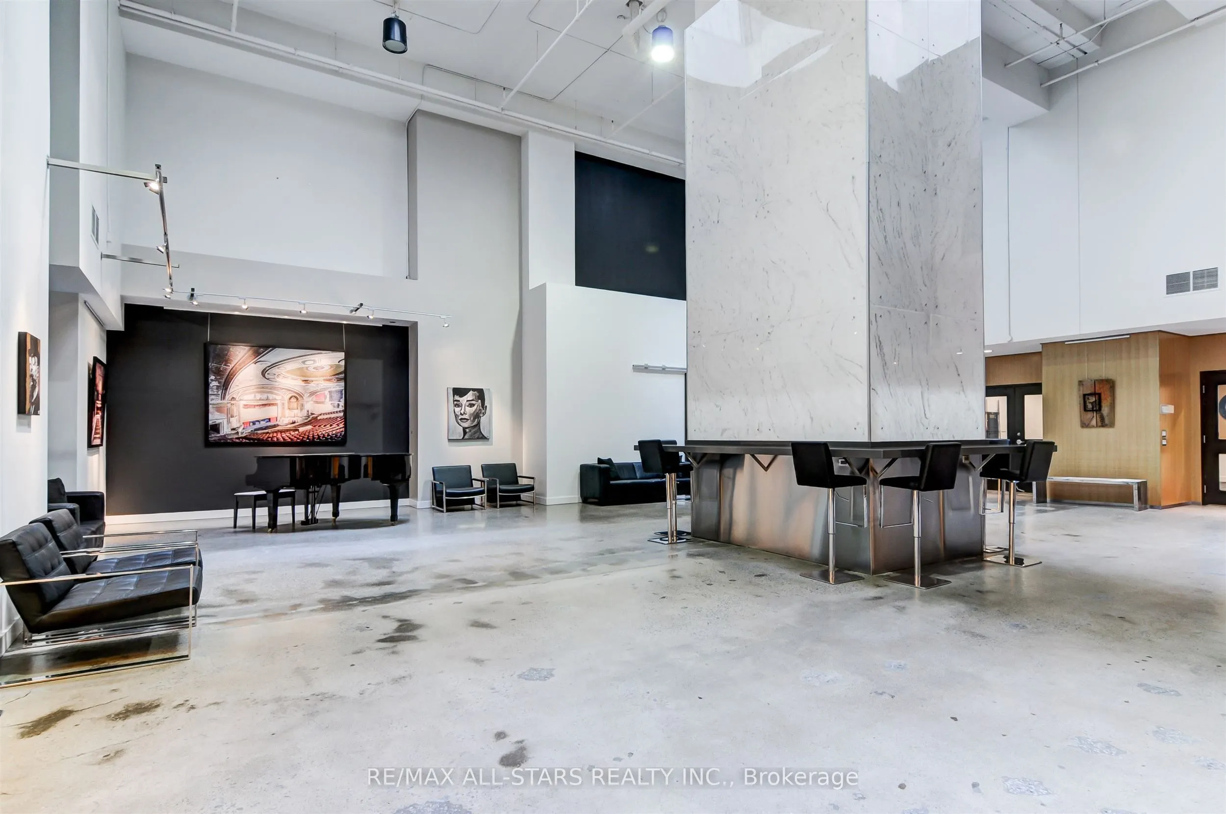 155 Dalhousie Street, #827