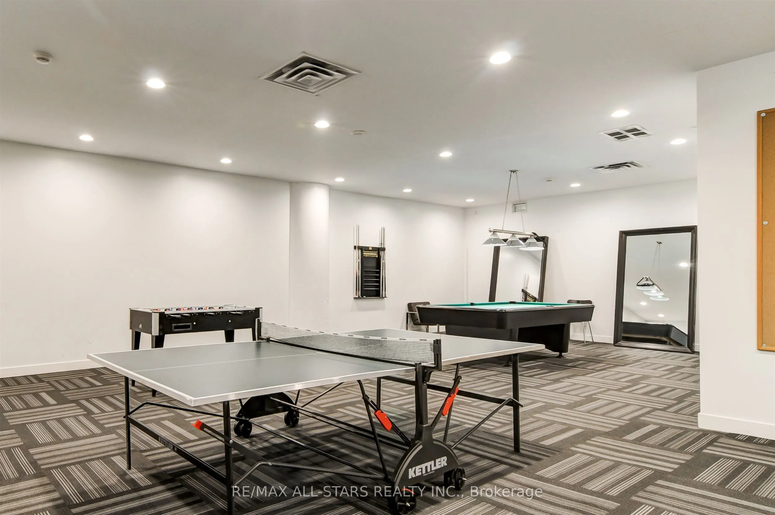 155 Dalhousie Street, #827
