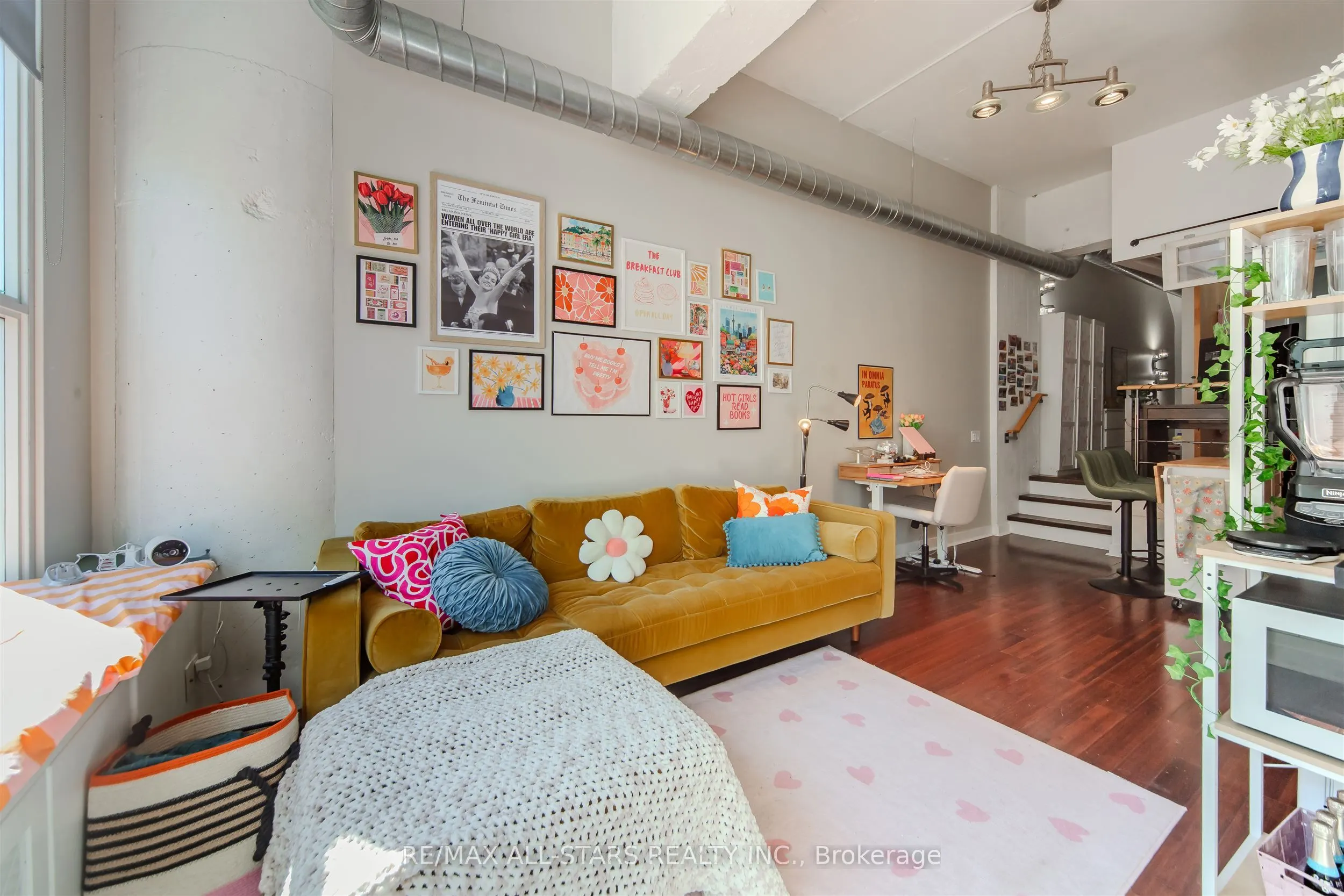 155 Dalhousie Street, #827