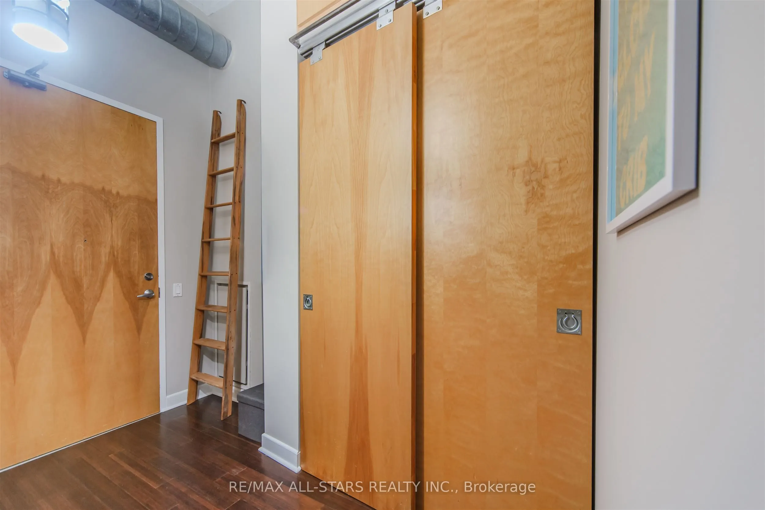 155 Dalhousie Street, #827