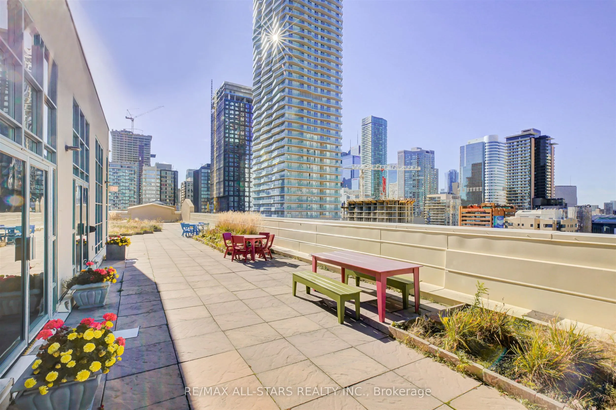 155 Dalhousie Street, #827
