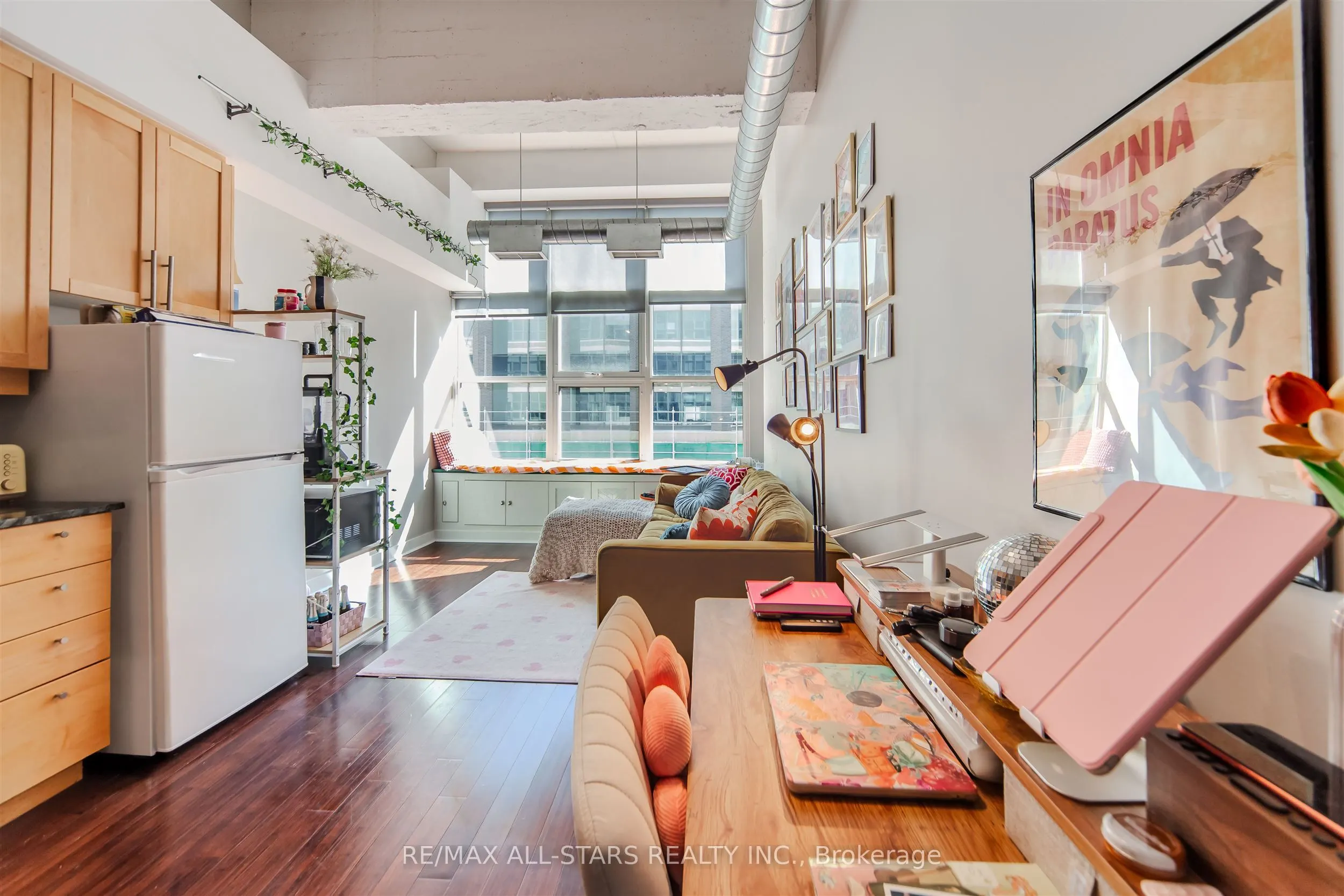 155 Dalhousie Street, #827