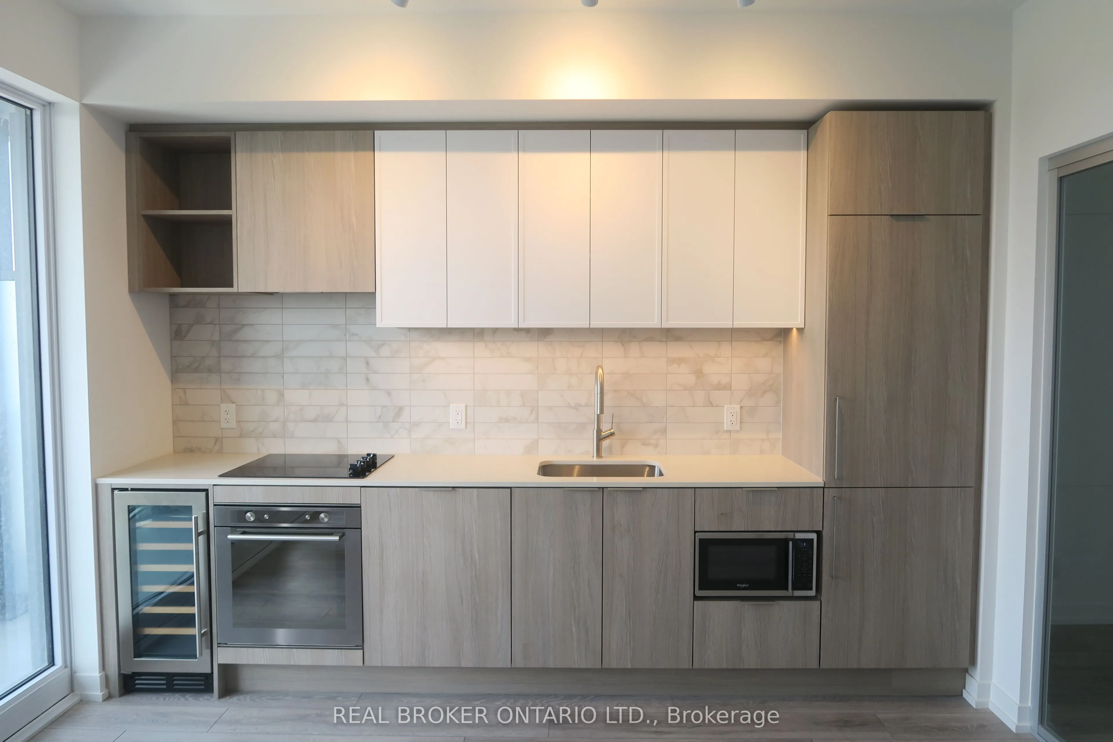 2020 Bathurst Street, #1907