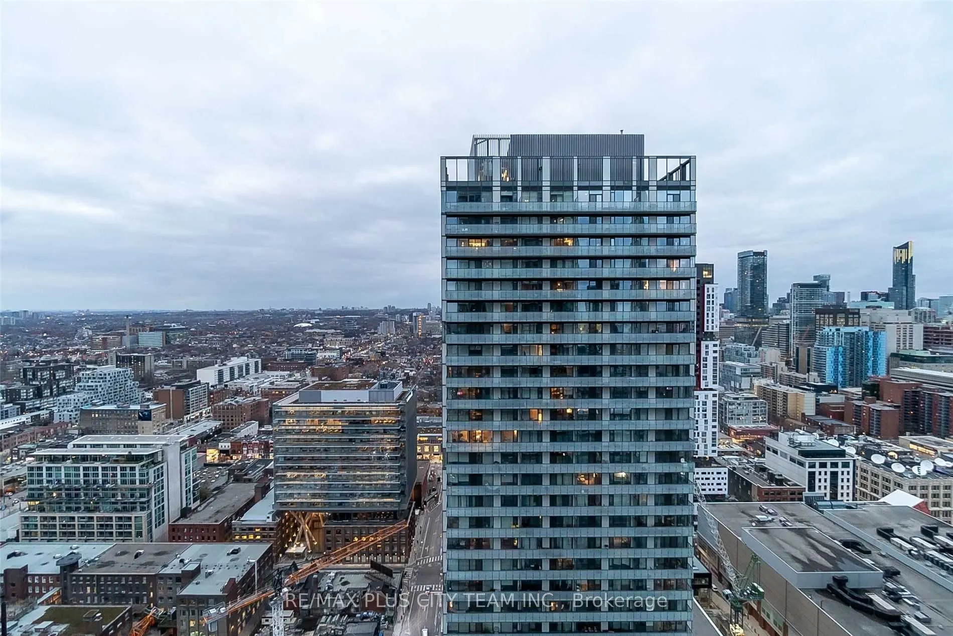 87 Peter Street, #3706