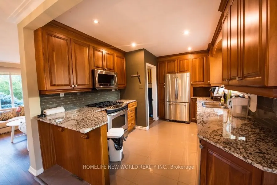 30 Castlegrove Boulevard, #1-Bedroom Facing Backyard
