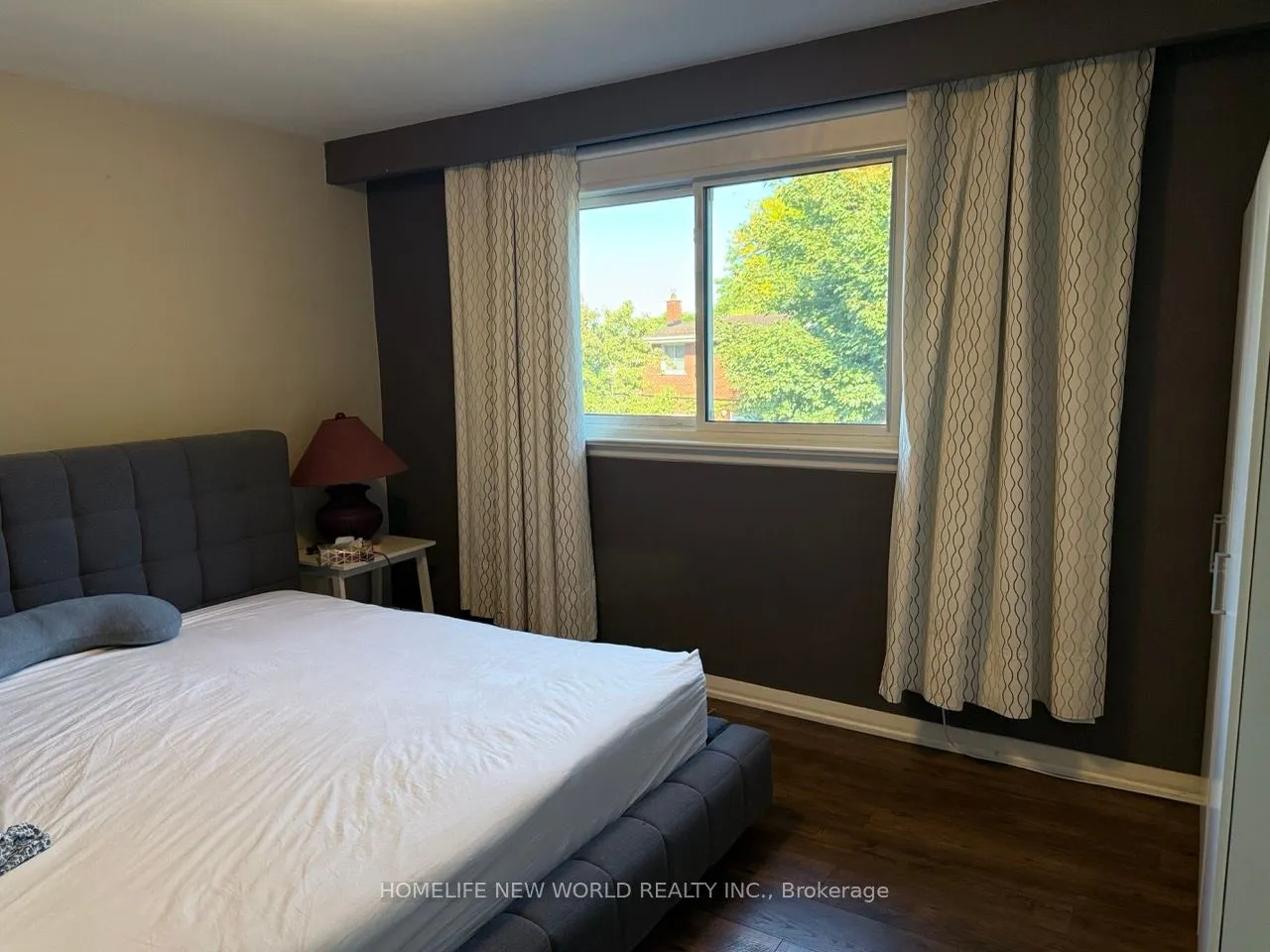30 Castlegrove Boulevard, #1-Bedroom Facing Backyard