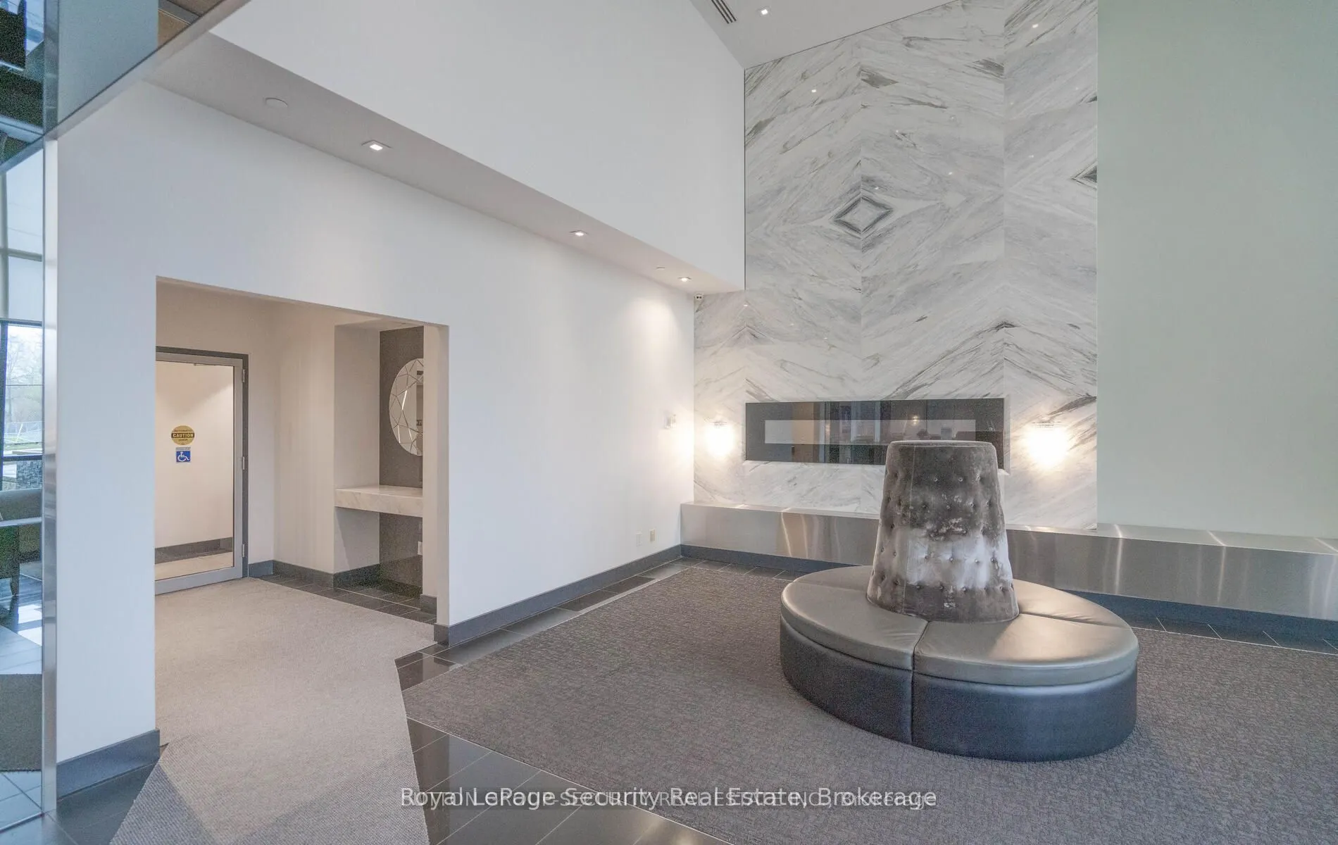 399 Spring Garden Avenue, #328