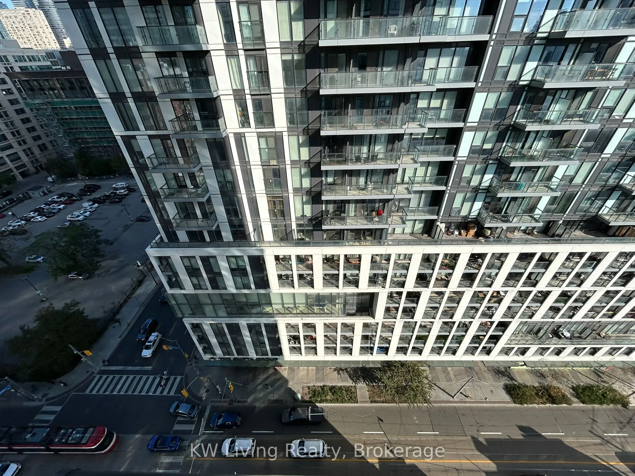 181 Dundas Street E, #1601